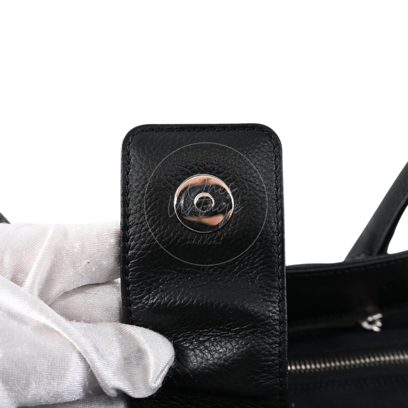 [Pre-owned] Chanel Cerf Small Black Calfskin Tote Bag Silver-tone Hardware Series 14