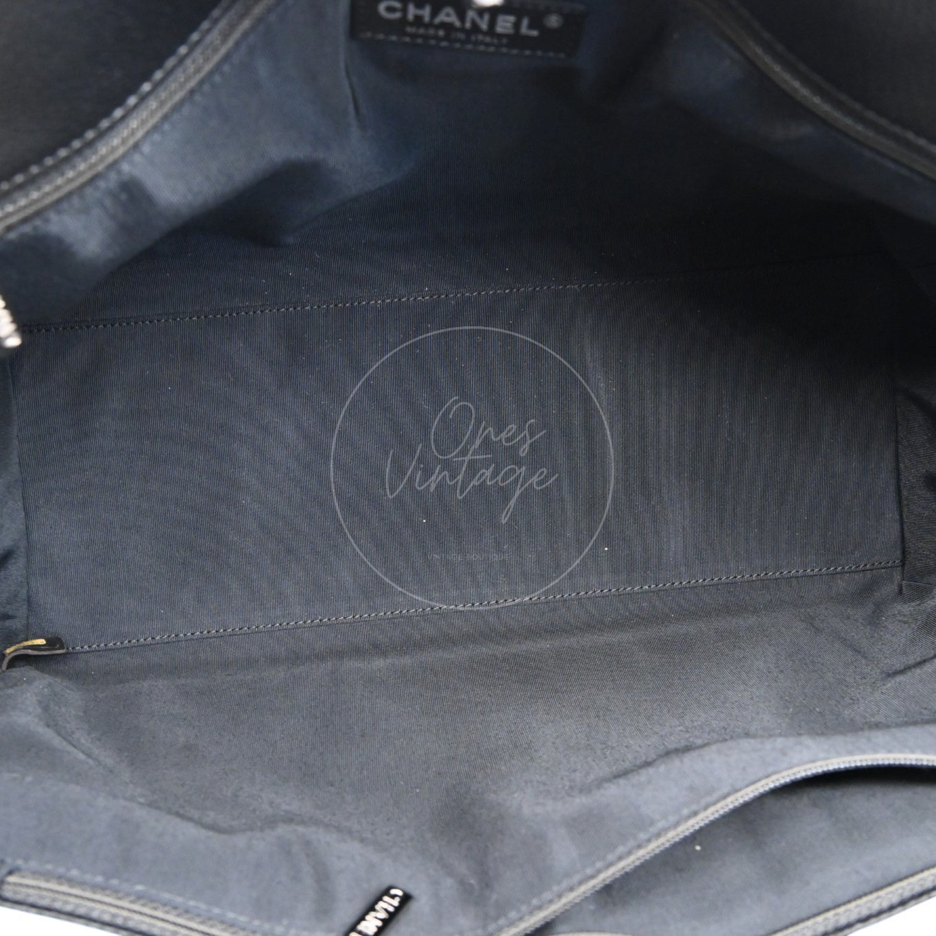 [Pre-owned] Chanel Cerf Small Black Calfskin Tote Bag Silver-tone Hardware Series 14