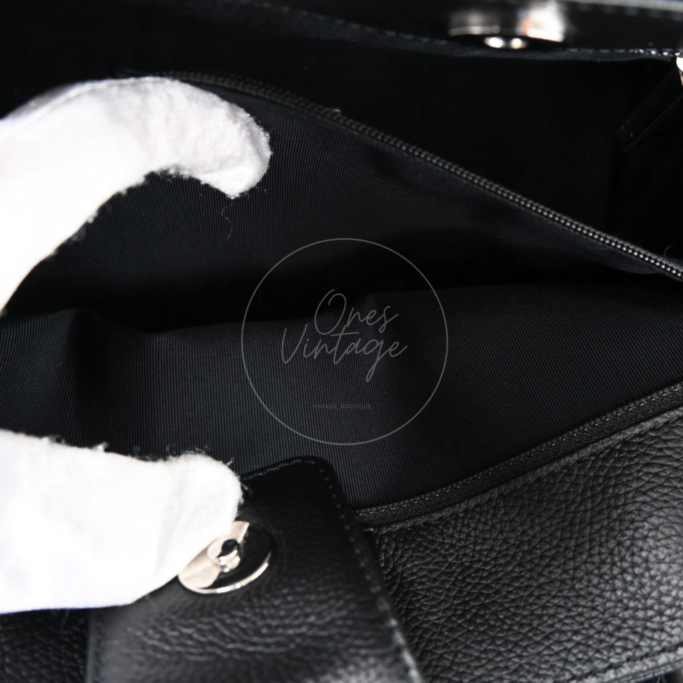 [Pre-owned] Chanel Cerf Small Black Calfskin Tote Bag Silver-tone Hardware Series 14