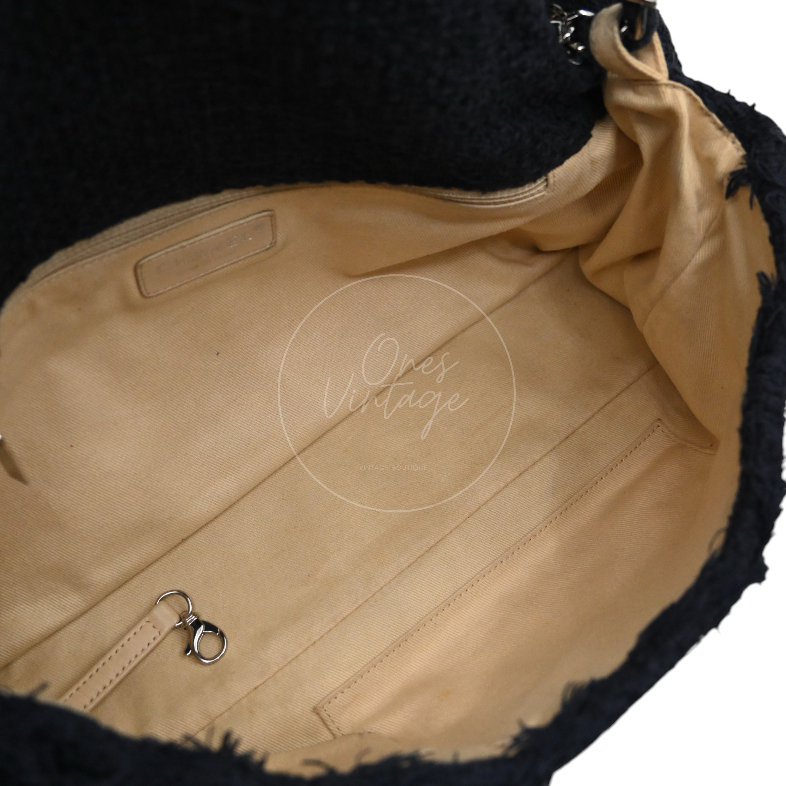 [Pre-owned] Chanel Black Tweed Fringe CC Flap Bag Series 13