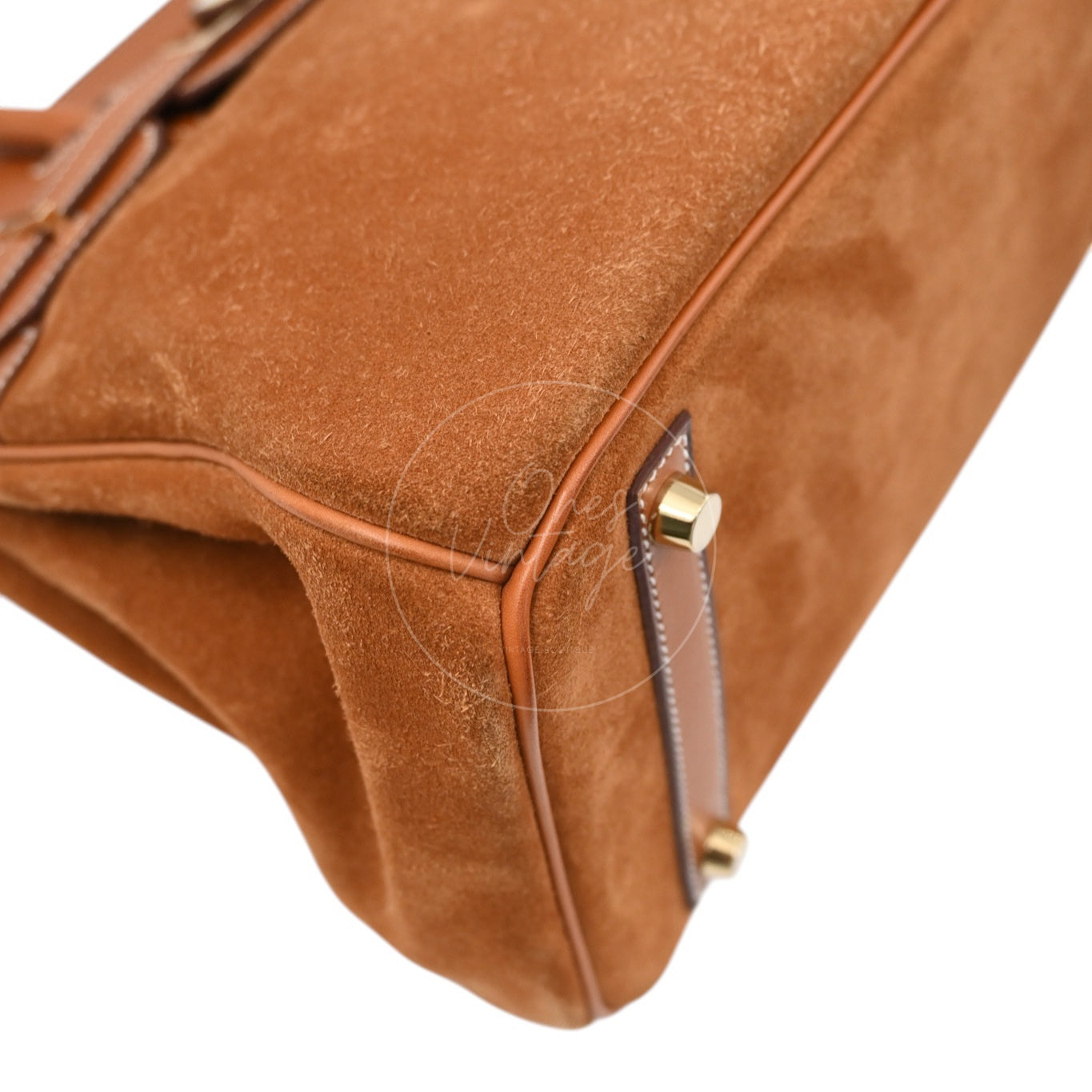 ```json
[
  {
    "translated_text": "[Pre-Owned] Hermes Birkin 30 Gold Brown Veau Doblis Grizzly Swift Stamp Square P"
  }
]
```