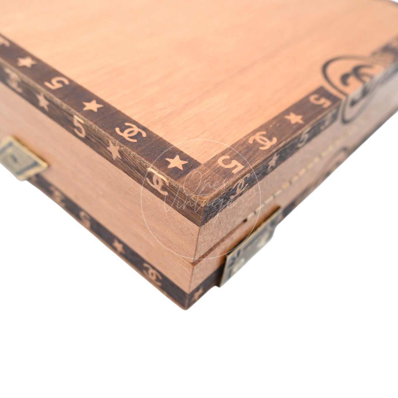 [Pre-Owned] Chanel Havana Vanity Wood Case Cigar Clutch Series 23