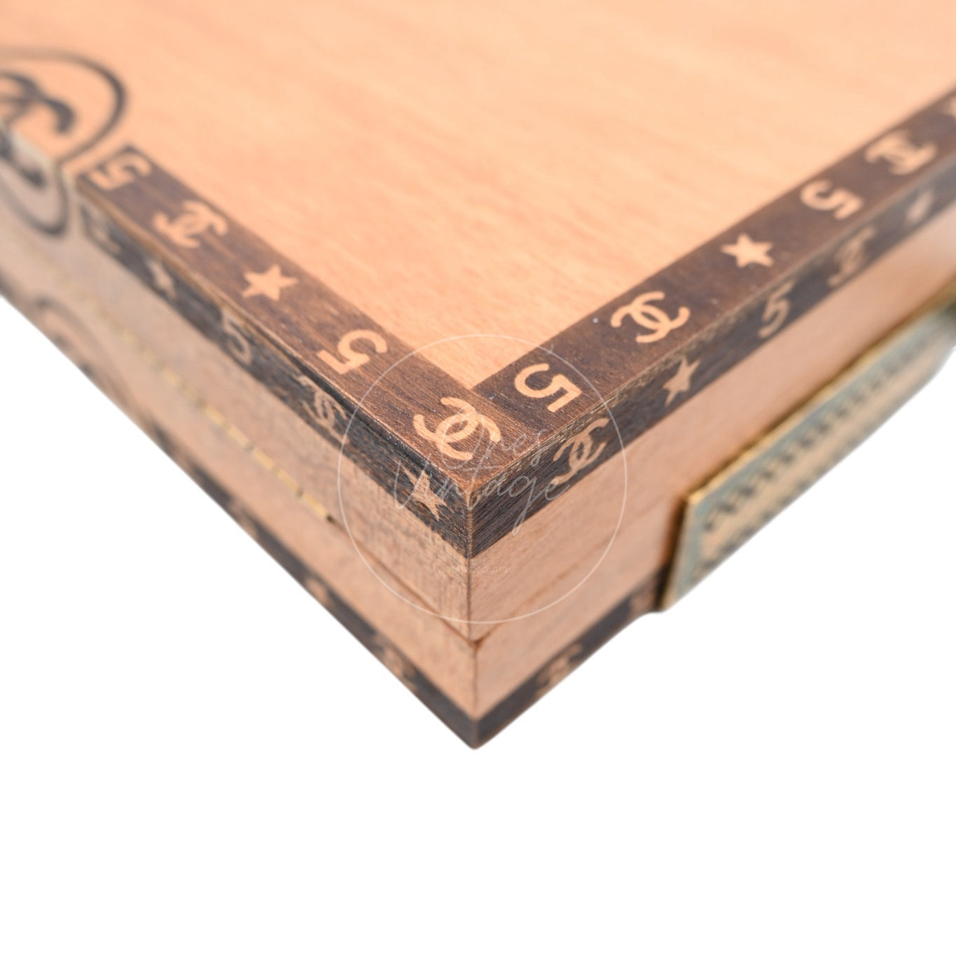 [Pre-Owned] Chanel Havana Vanity Wood Case Cigar Clutch Series 23