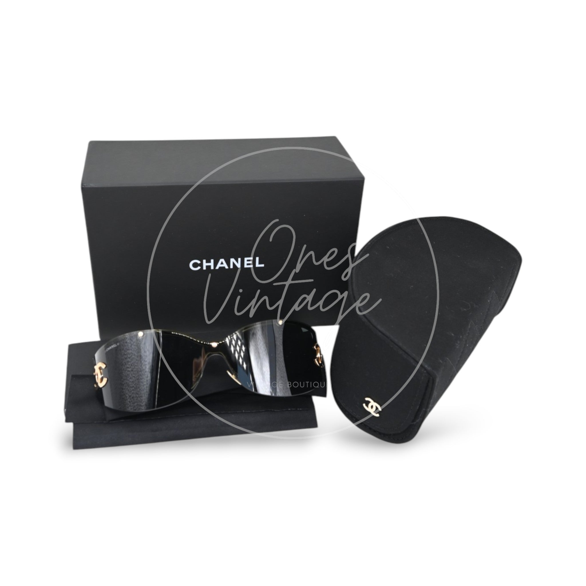 Chanel Black Sunglasses 26M Gold-Tone Metal Frame