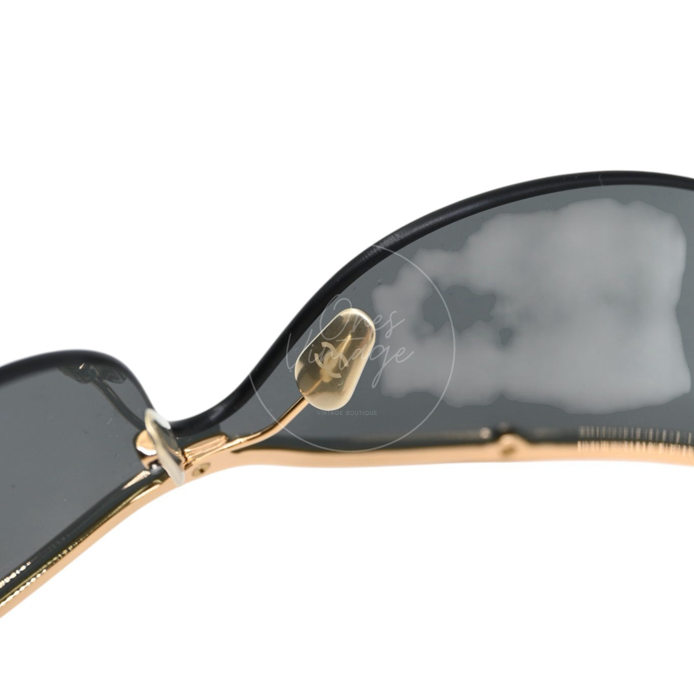 Chanel Black Sunglasses 26M Gold-Tone Metal Frame