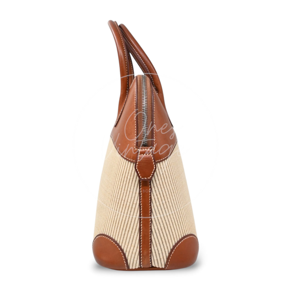 Hermès Bolide 26 in Fauve Barenia leather and Crinoline fabric with palladium-plated hardware, Square D stamp, left side profile