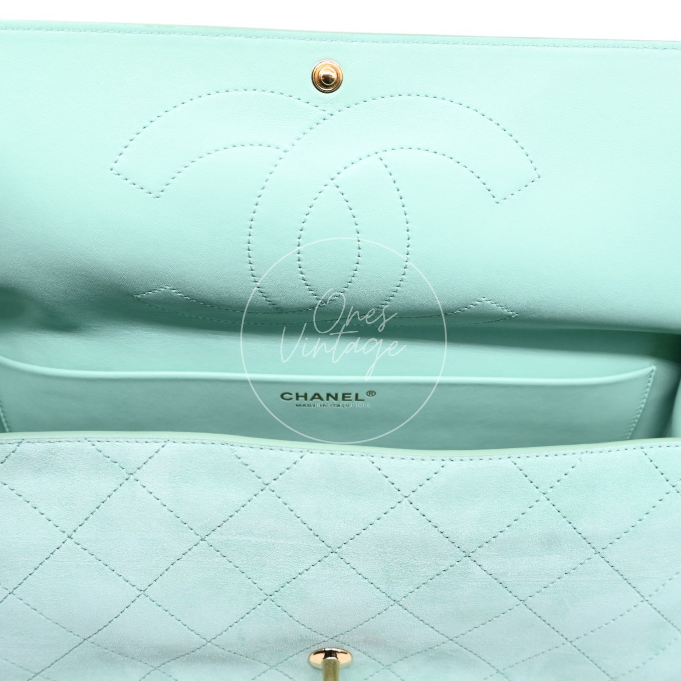 Chanel Green Suede Maxi 32cm GHW Sereis HT