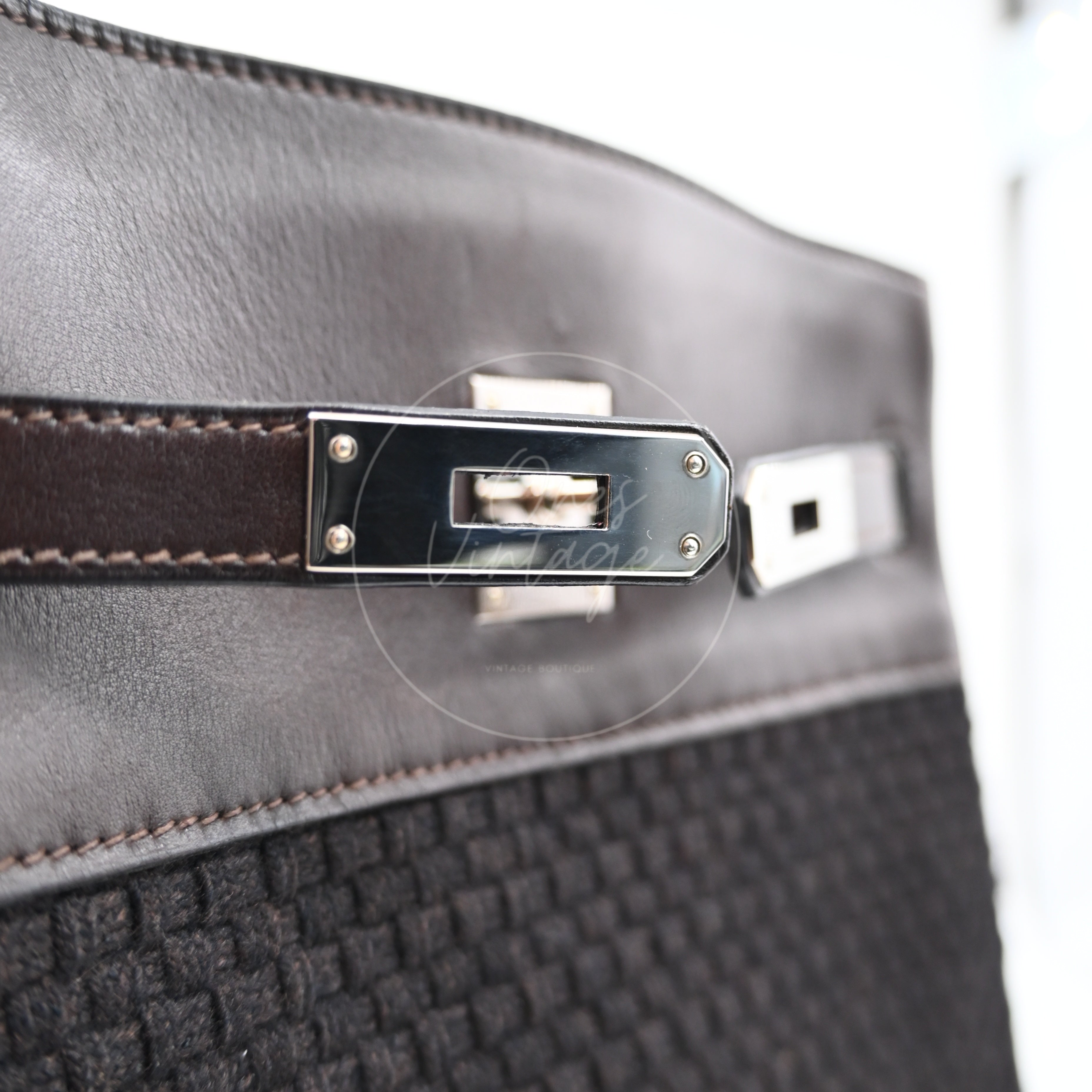 [Pre-Owned] Hermes Kelly Sport 24 Brown Swift and Wool Toresage PHW Stamp Square E