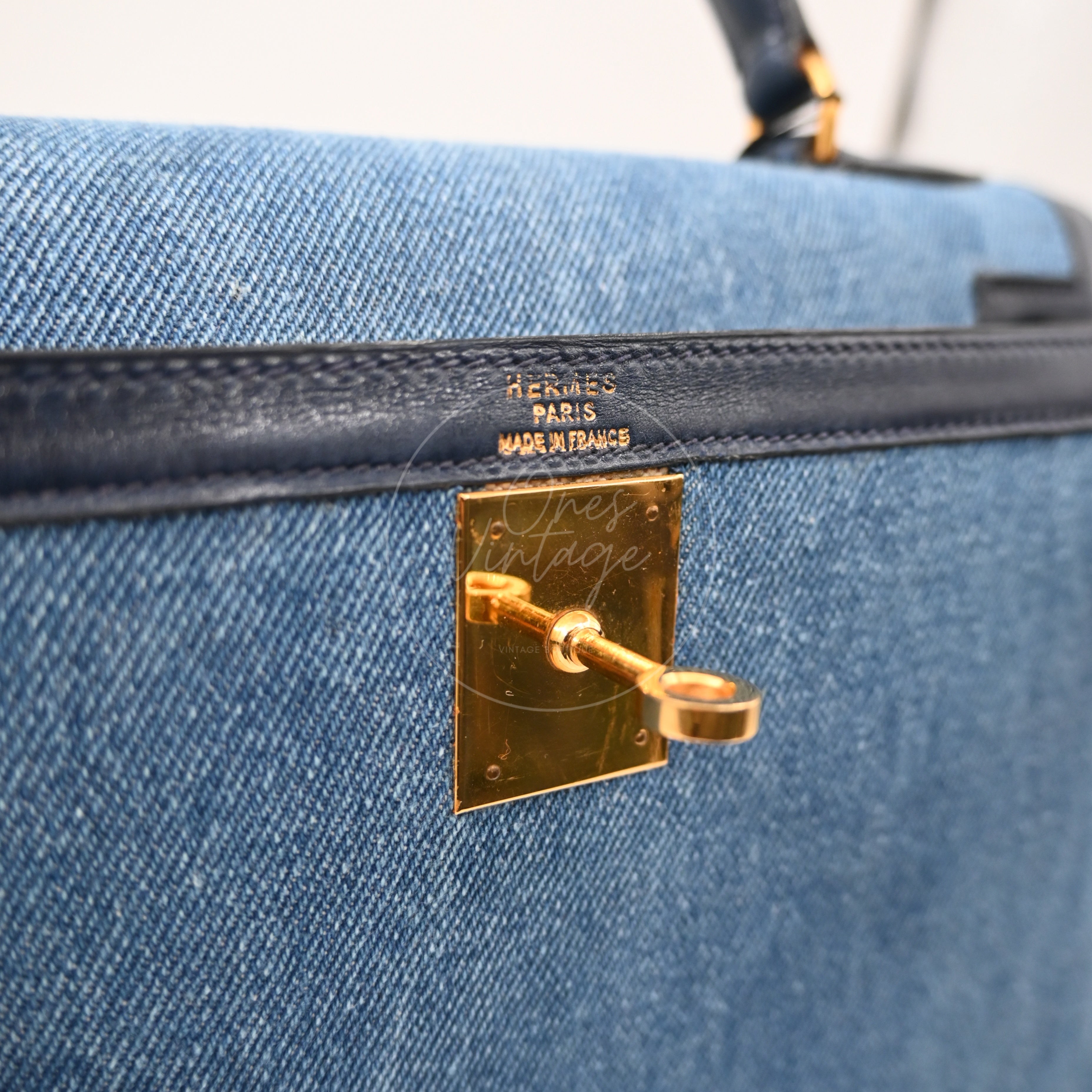 [Pre-owned] Hermes Kelly 28 Navy and Denim Blue GHW Stamp Circle L