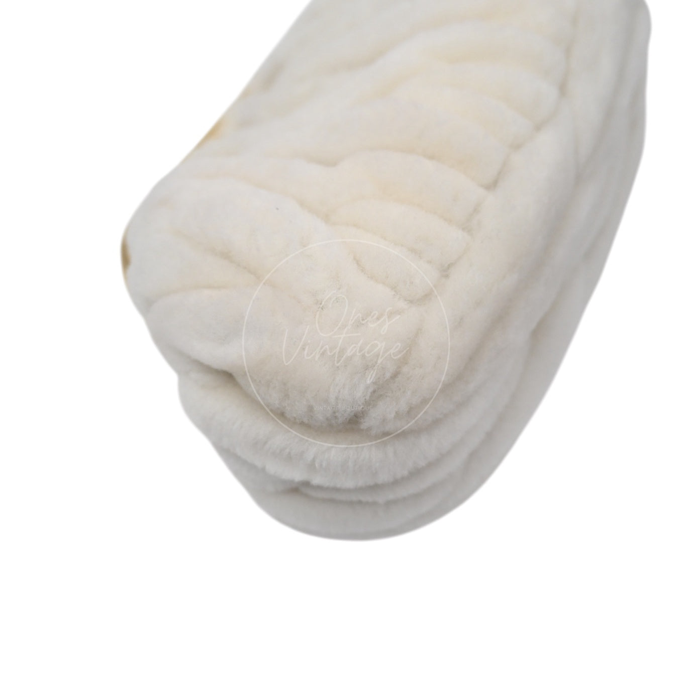 [Pre-owned] Miu Miu Belle White Shearling Bag