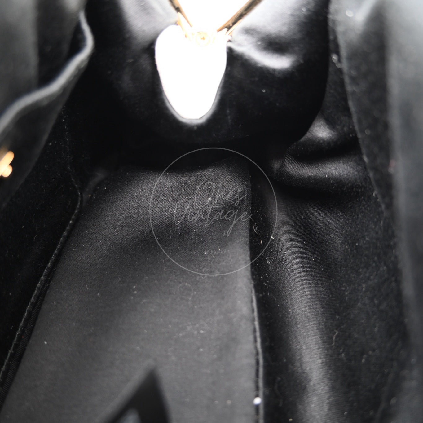 [Pre-owned] Miu Miu Belle White Shearling Bag