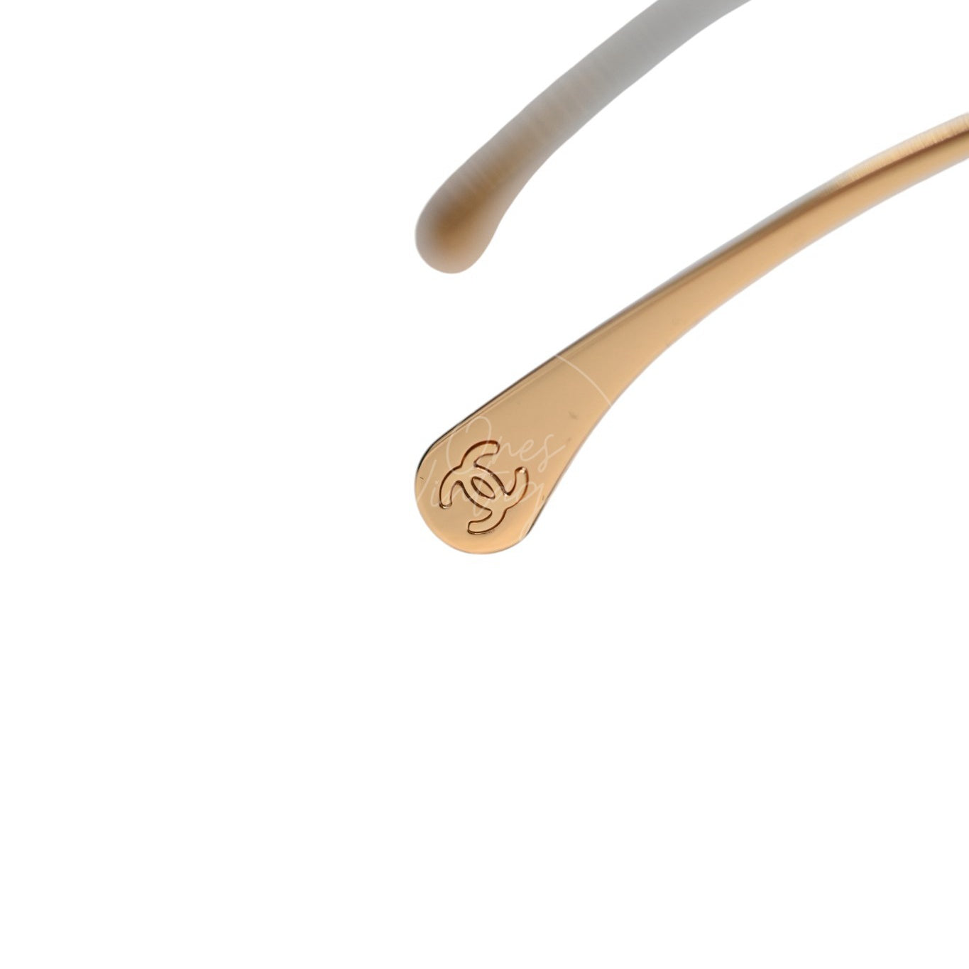 Chanel Sunglasses Gold-Tone Metal Frame Black Gold 26M