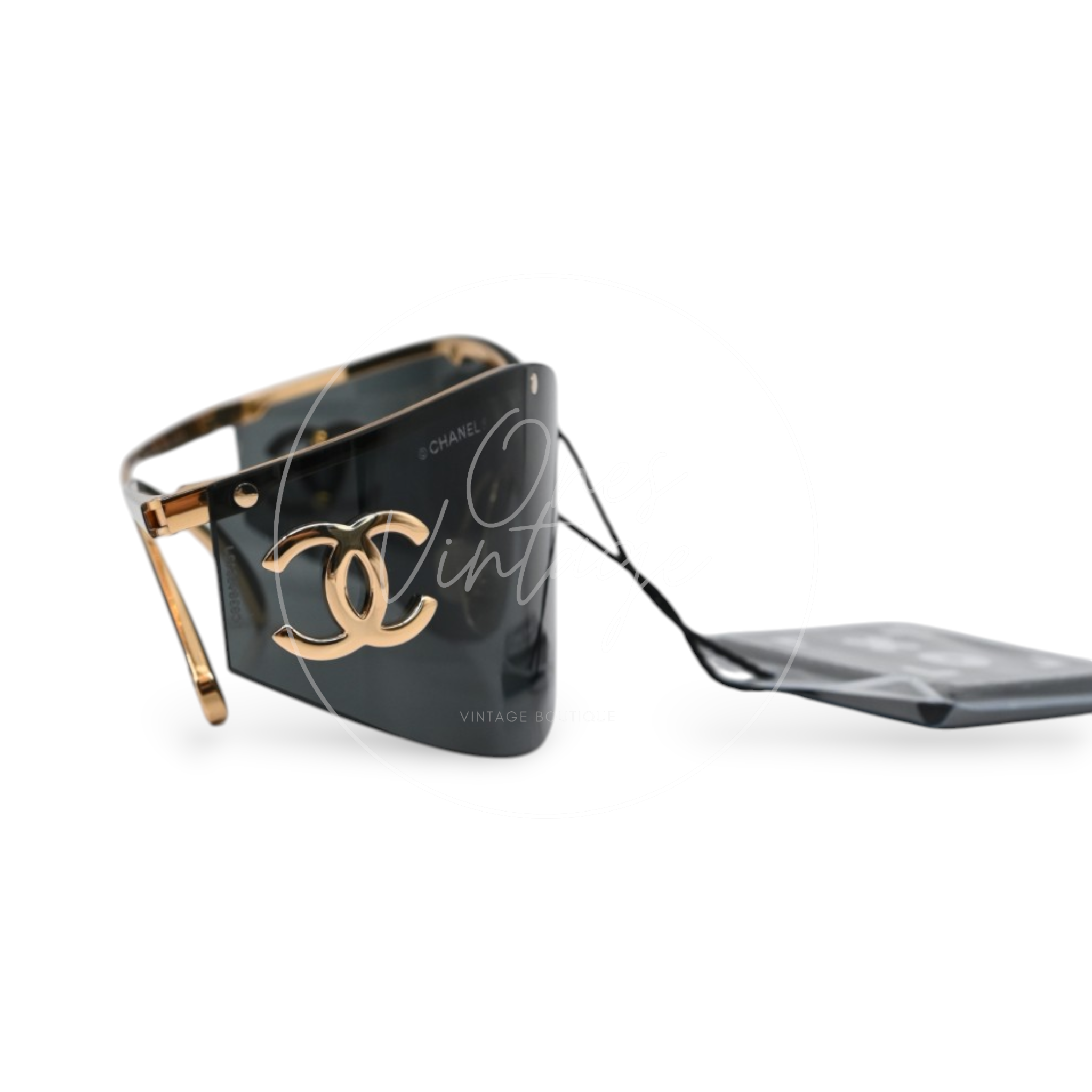 Chanel Sunglasses Gold-Tone Metal Frame Black Gold 26M
