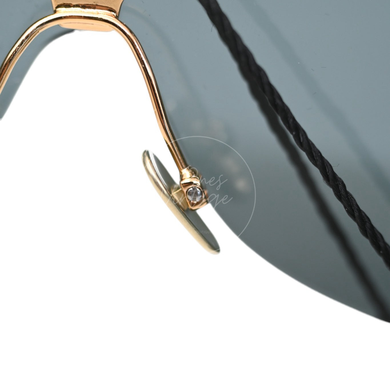 Chanel Sunglasses Gold-Tone Metal Frame Black Gold 26M