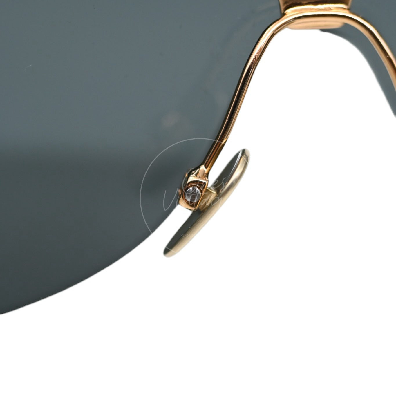 Chanel Sunglasses Gold-Tone Metal Frame Black Gold 26M