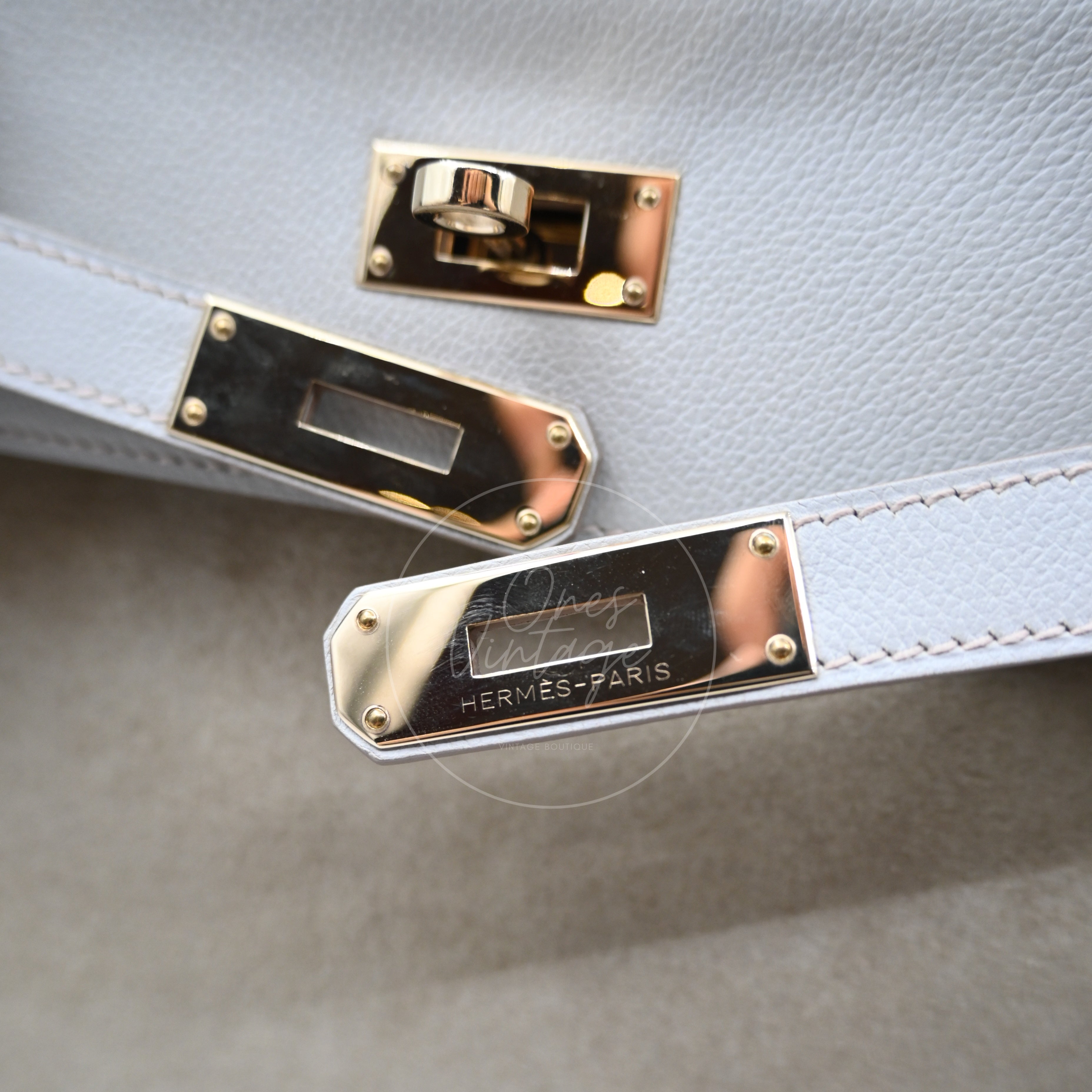 [Pre-owned] Hermes Kelly 32 Bag Gris Perle Evercolor and Veau Doblis Stamp Square Q