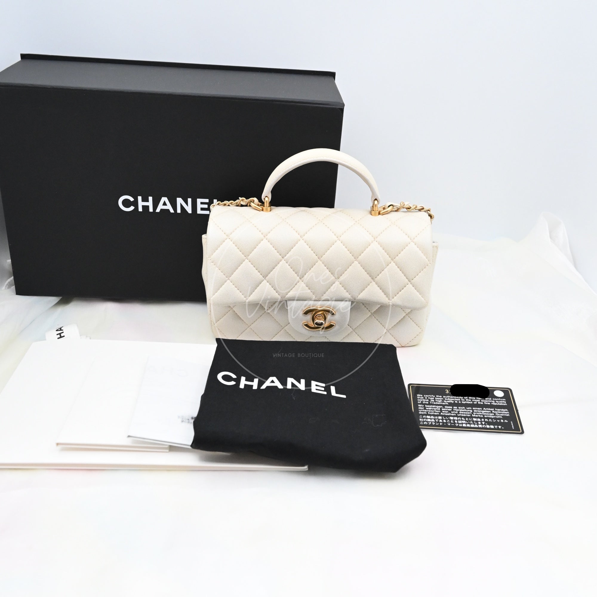 [Pre-owned] Chanel Rectangualr Mini with Handle White