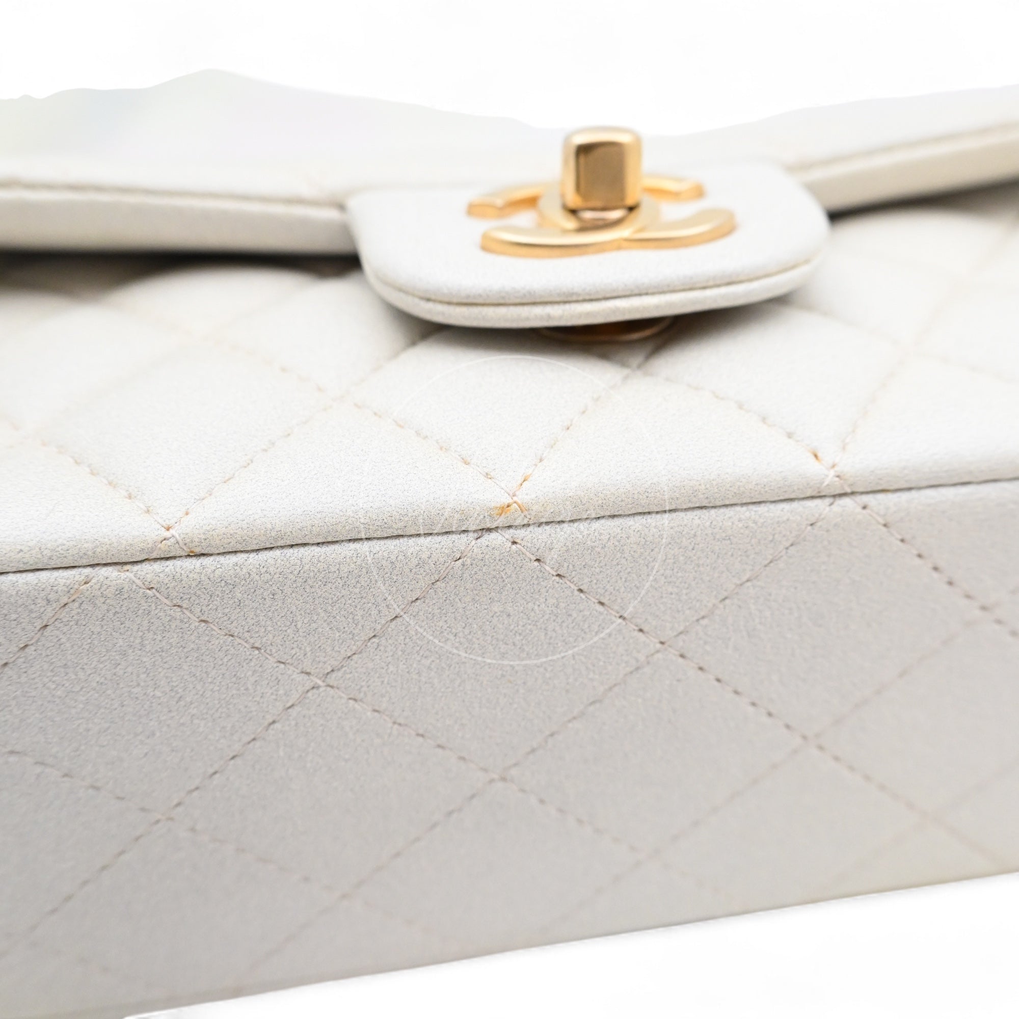 [Pre-owned] Chanel Rectangualr Mini with Handle White