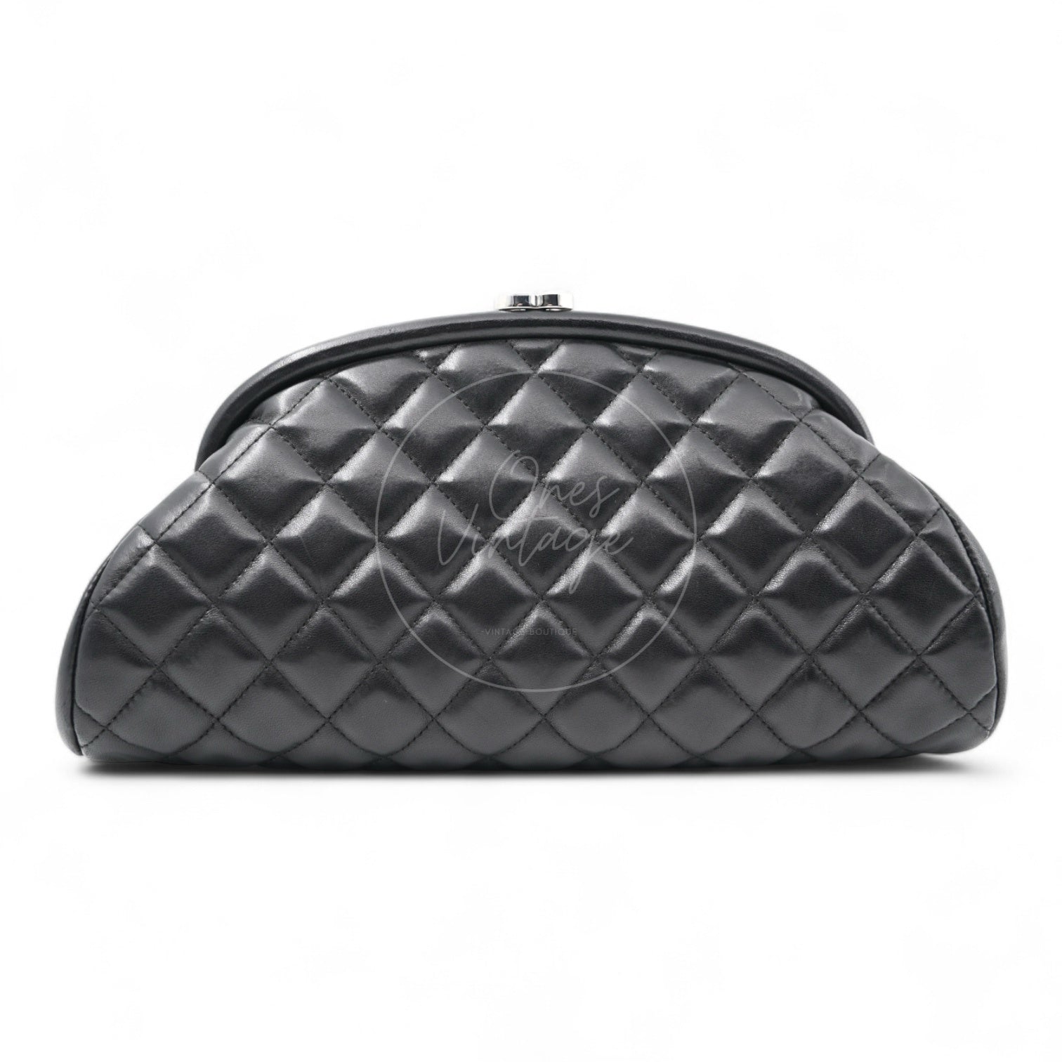 [Pre-owned] Chanel Quilted Timeless Kisslock Clutch Black Lambskin Bag