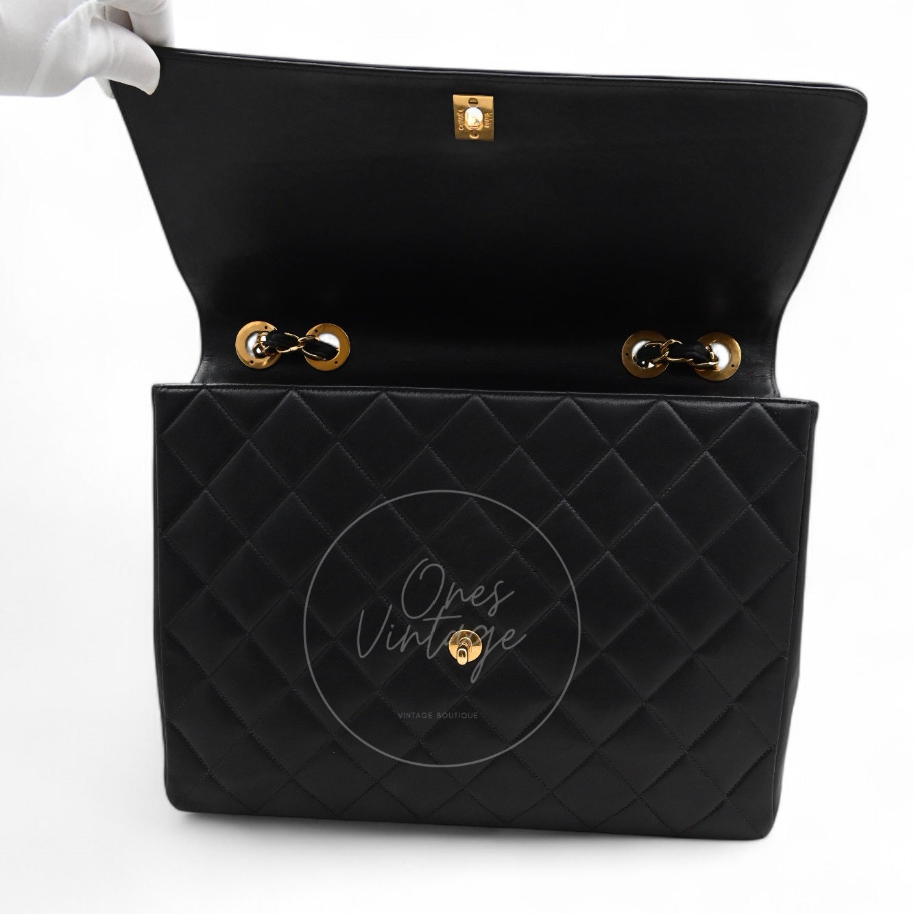 [Pre-owned] Chanel Vintage Maxi CC Black lambskin Straight Flap Bag