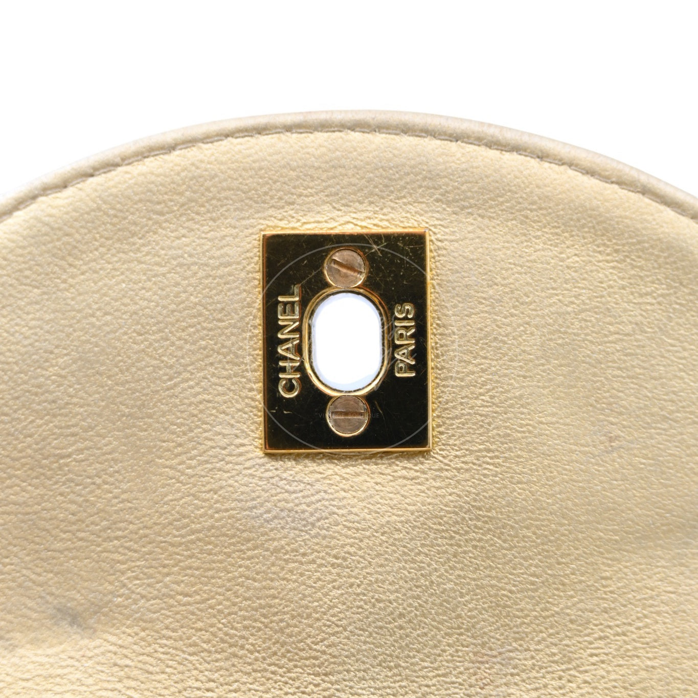 ［Pre-owned] Chanel Mini Duma in Gold Series 3