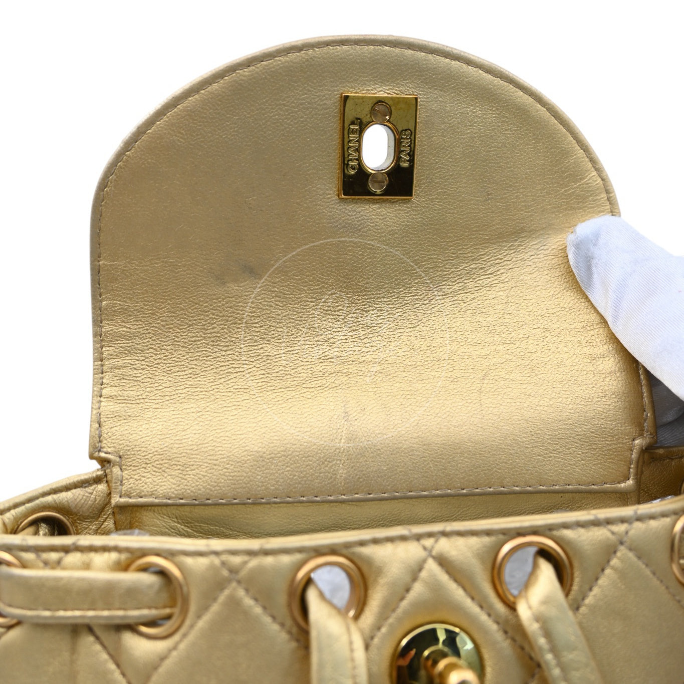 ［Pre-owned] Chanel Mini Duma in Gold Series 3