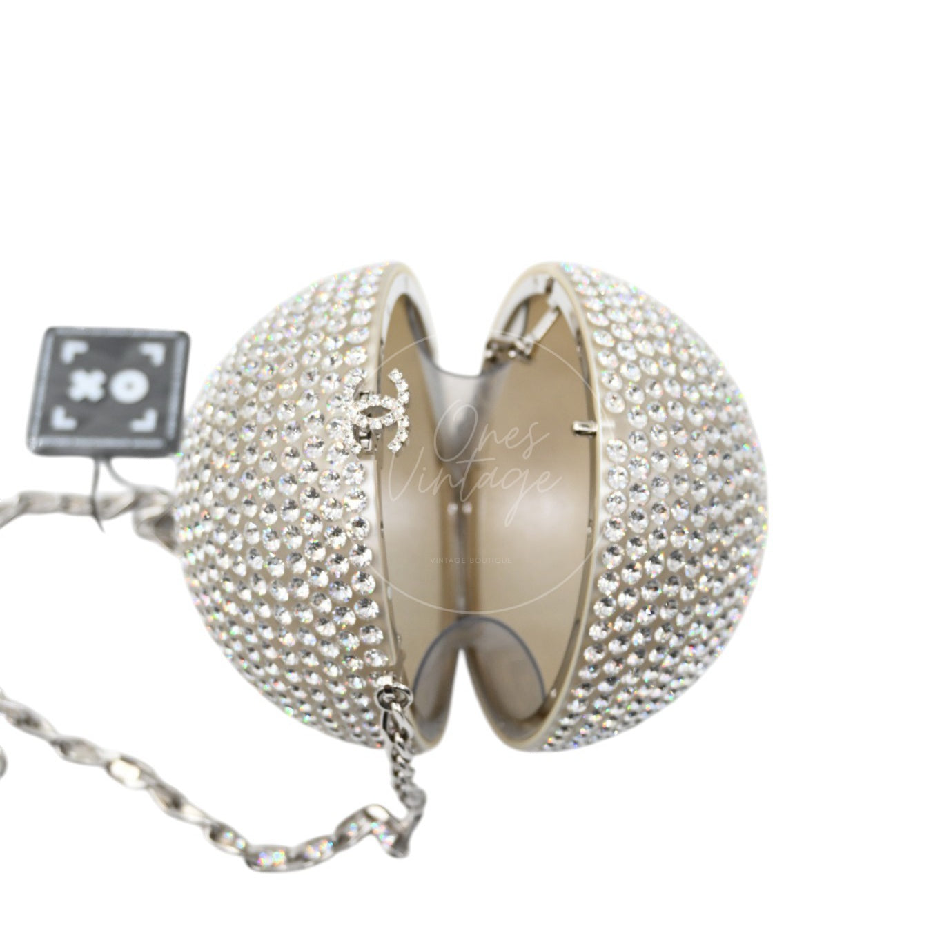 [Pre-owned] Chanel Runway Round Crystal Ball Evening Bag
