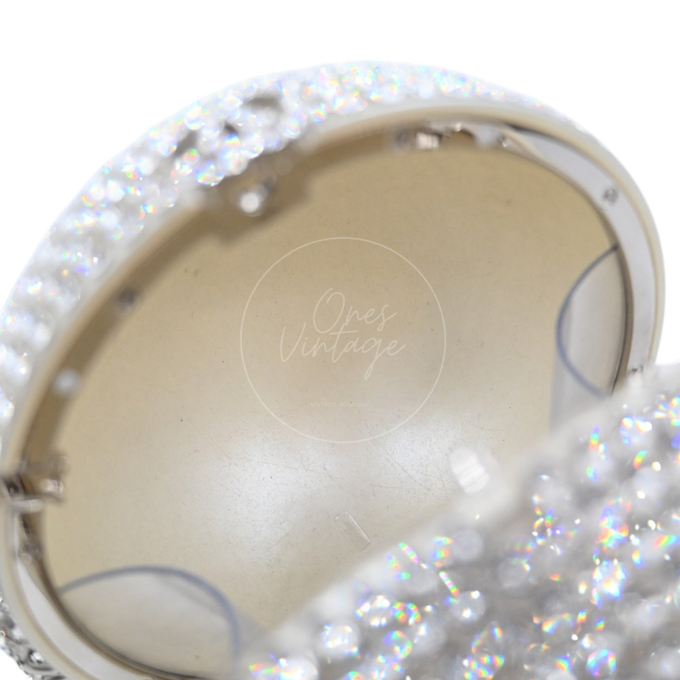 [Pre-owned] Chanel Runway Round Crystal Ball Evening Bag