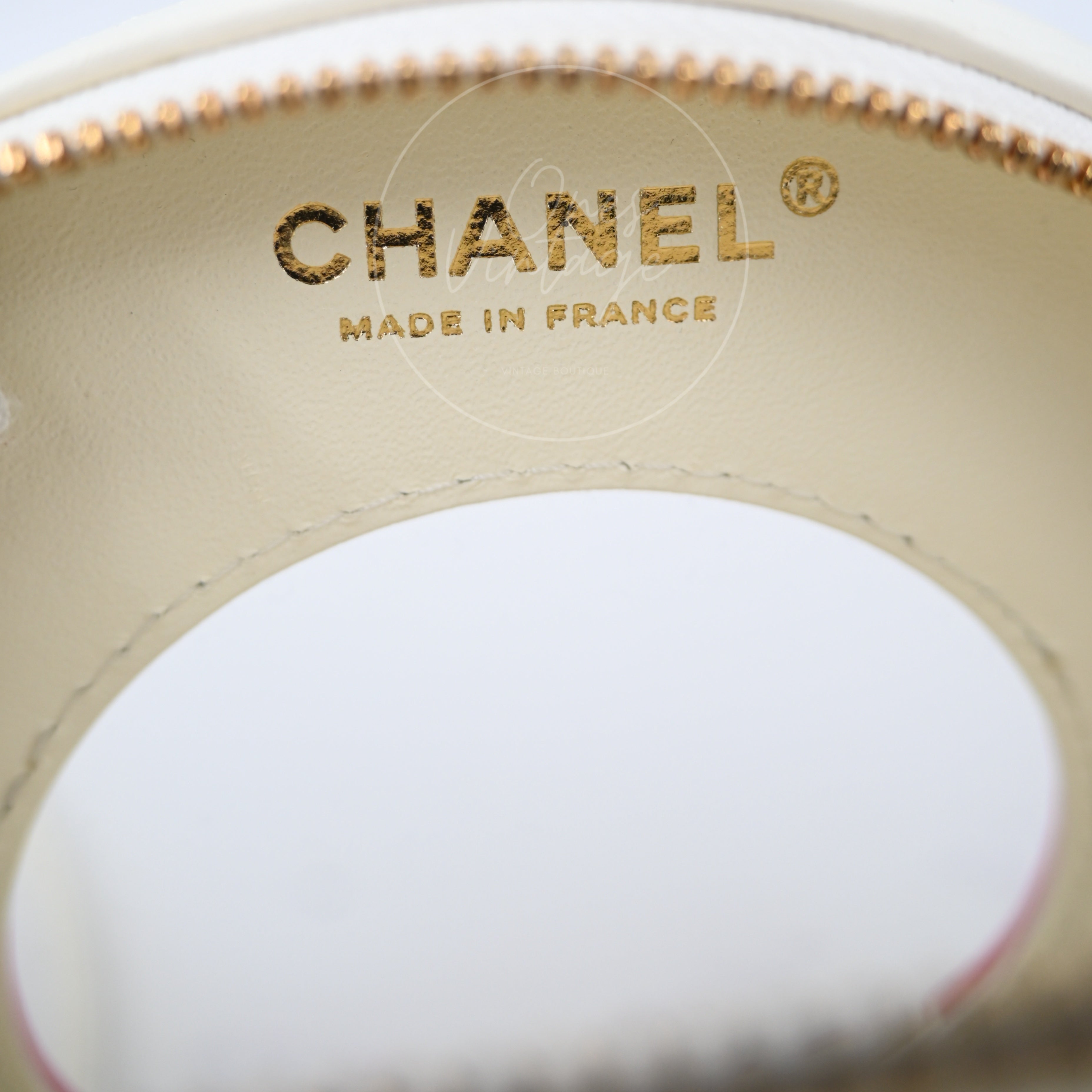 [Pre-owned] Chanel Pink & White Lambskin La Pausa Lifesaver Bag