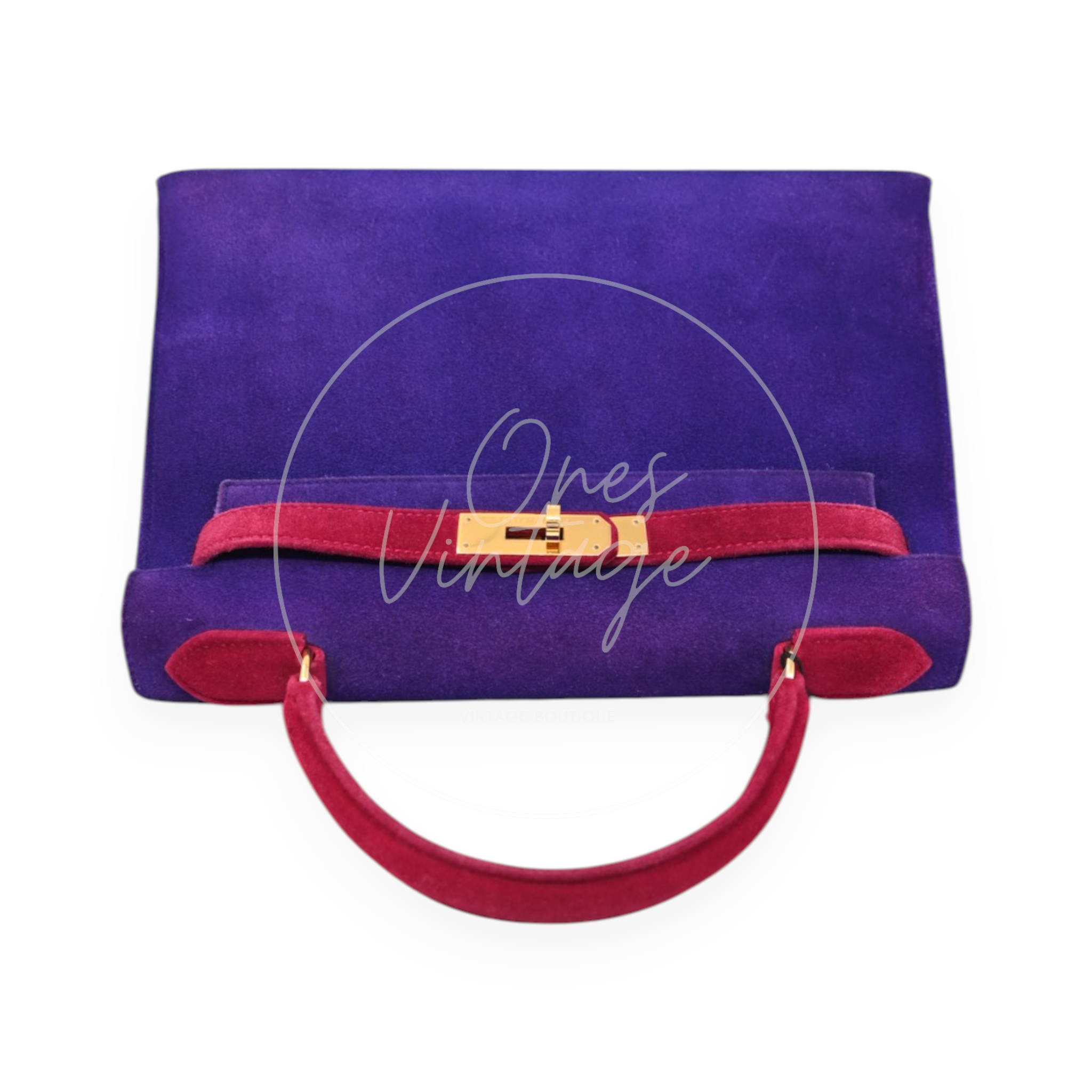 Hermès Kelly 28 Sellier in violet and pink Doblis suede with gold-tone hardware, top view with flap closed and handle folded
