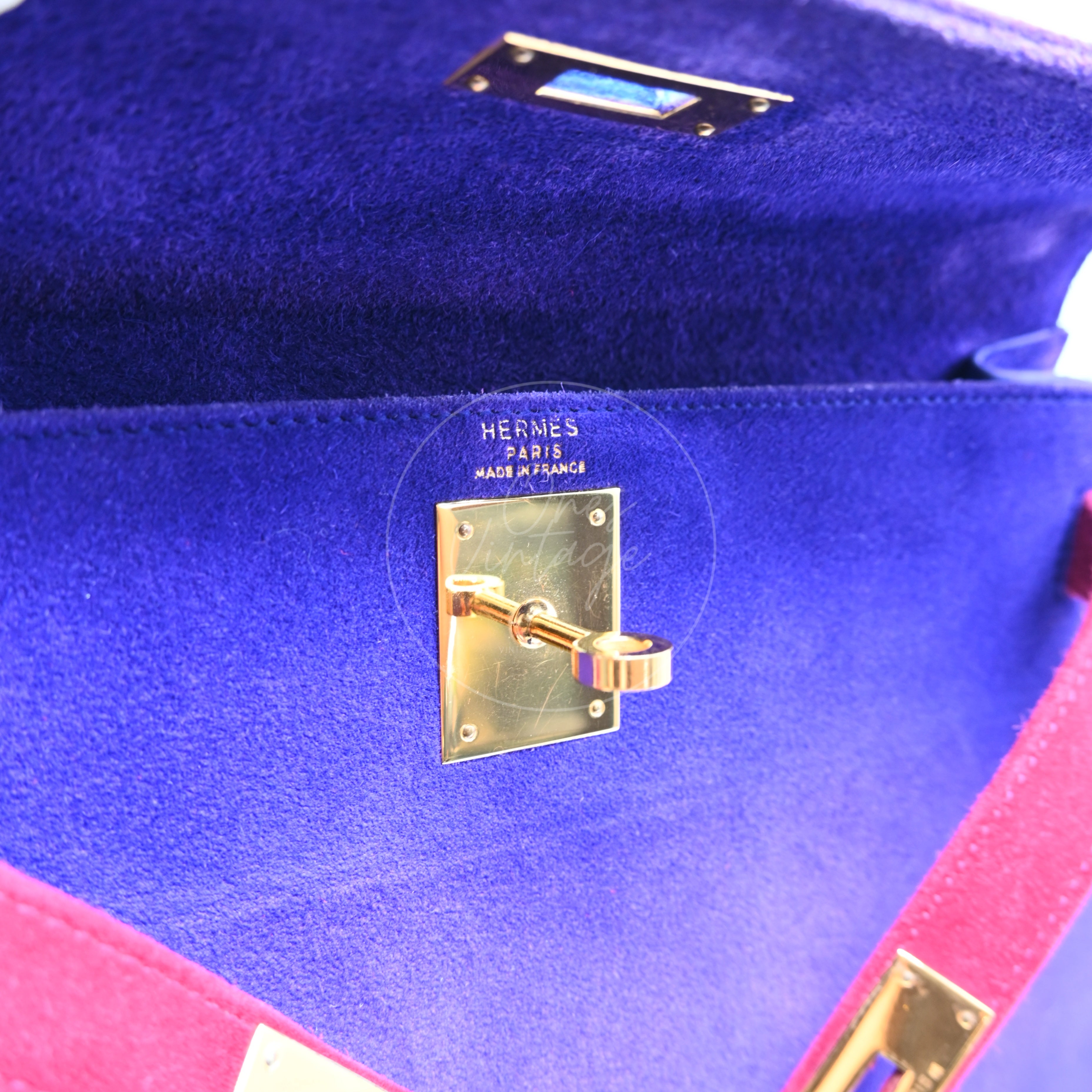 Hermès Kelly 28 Sellier in violet and pink Doblis suede with gold-tone hardware, Hermès Paris stamp and turn-lock mechanism