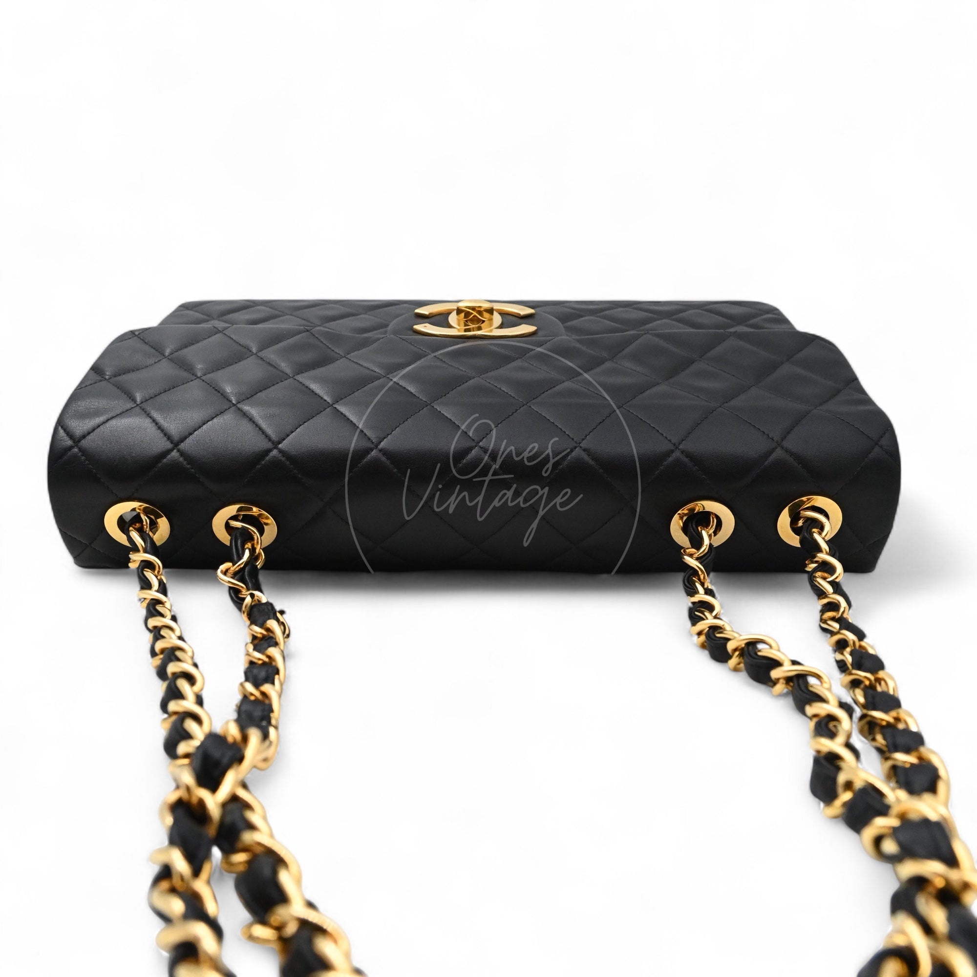 [Pre-owned] Chanel Maxi Flap Bag