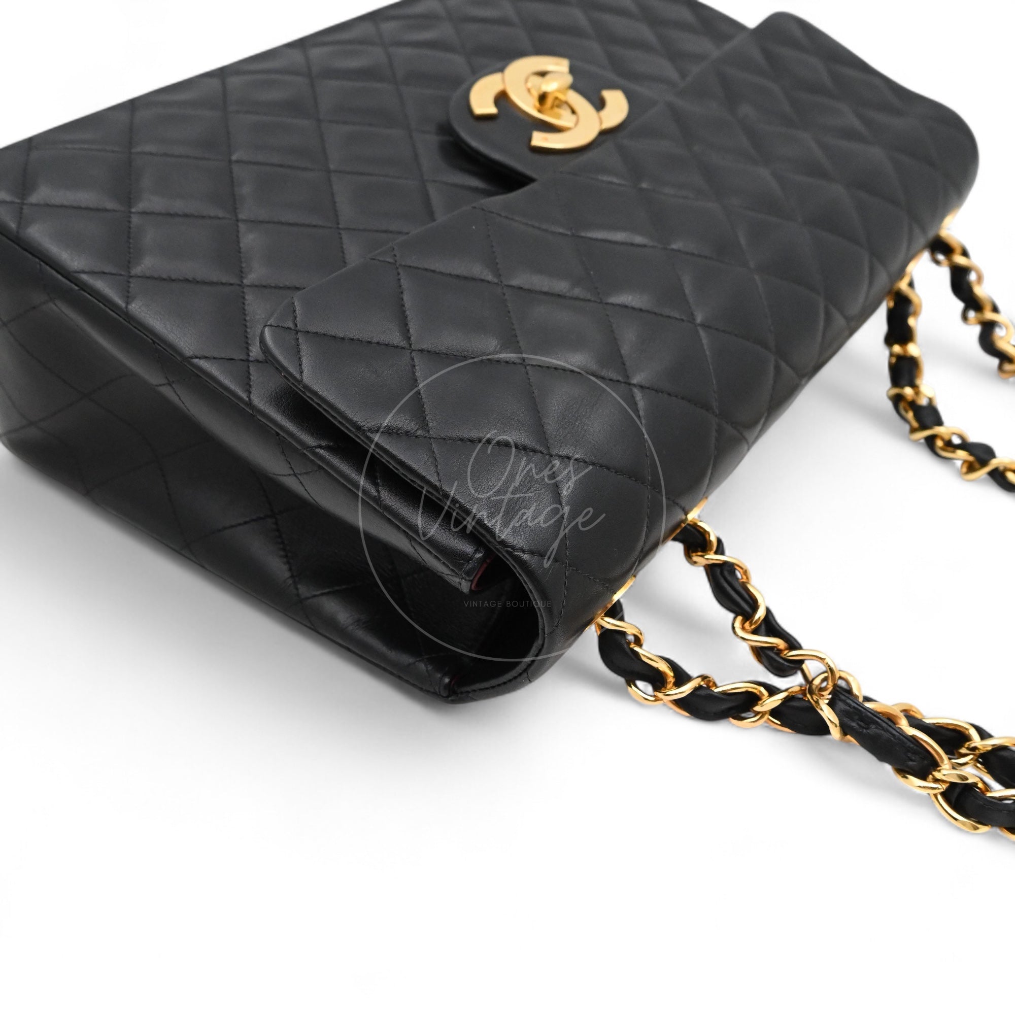 [Pre-owned] Chanel Maxi Flap Bag