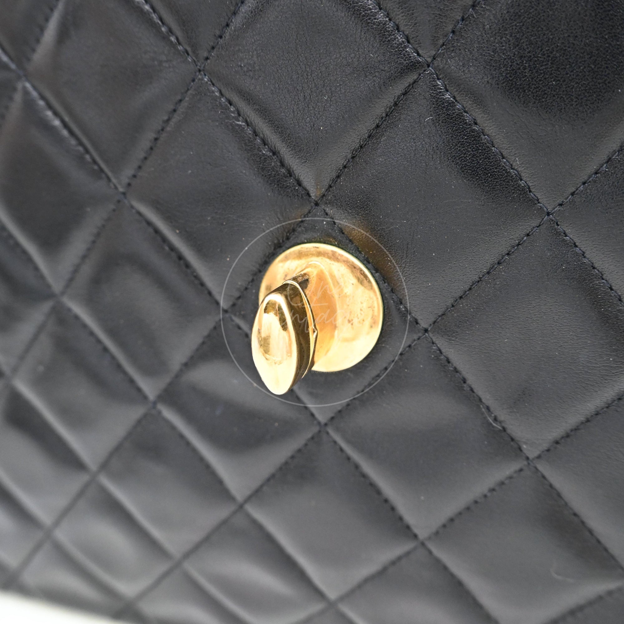 [Pre-owned] Chanel Maxi Flap Bag