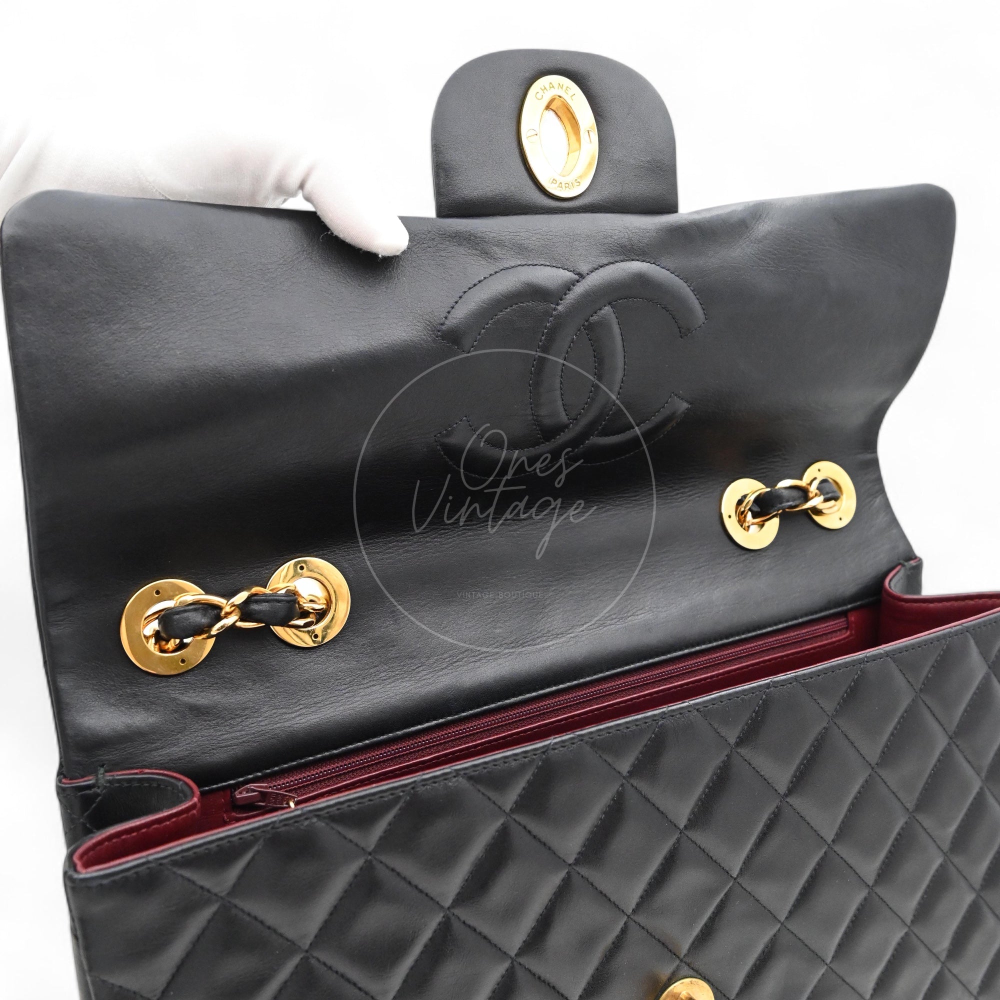 [Pre-owned] Chanel Maxi Flap Bag
