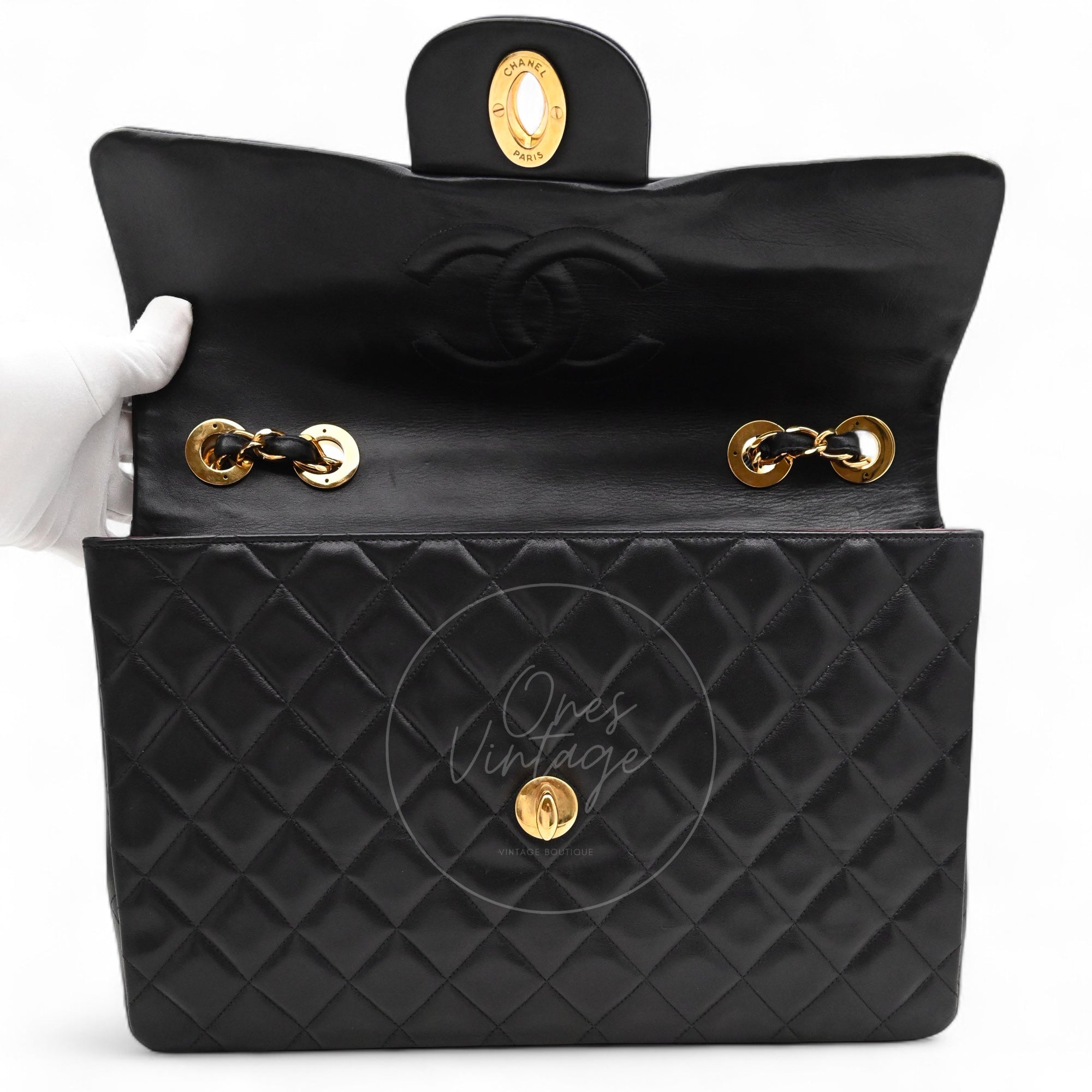 [Pre-owned] Chanel Maxi Flap Bag