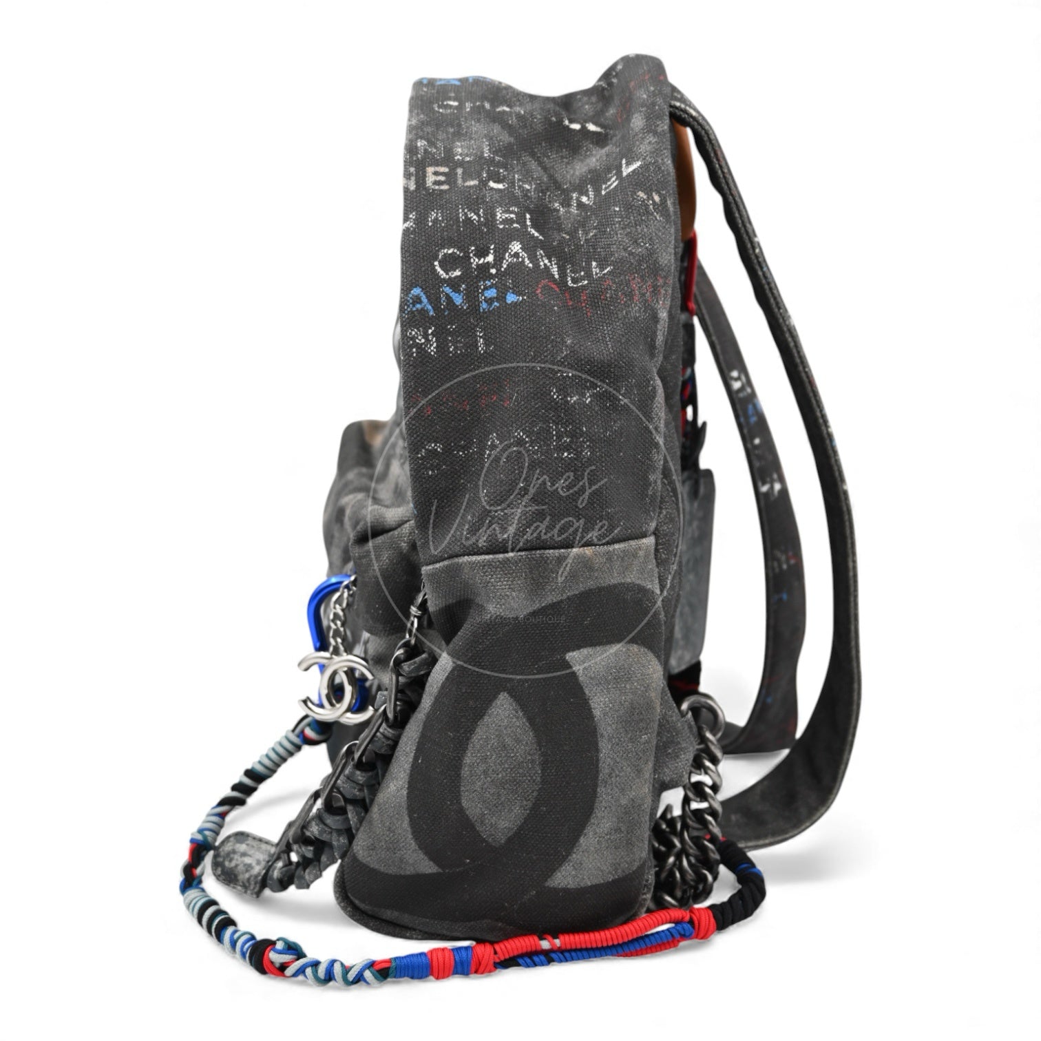 [Pre-owned] Chanel Vintage Graffiti Cotton Canvas Grey Backpack