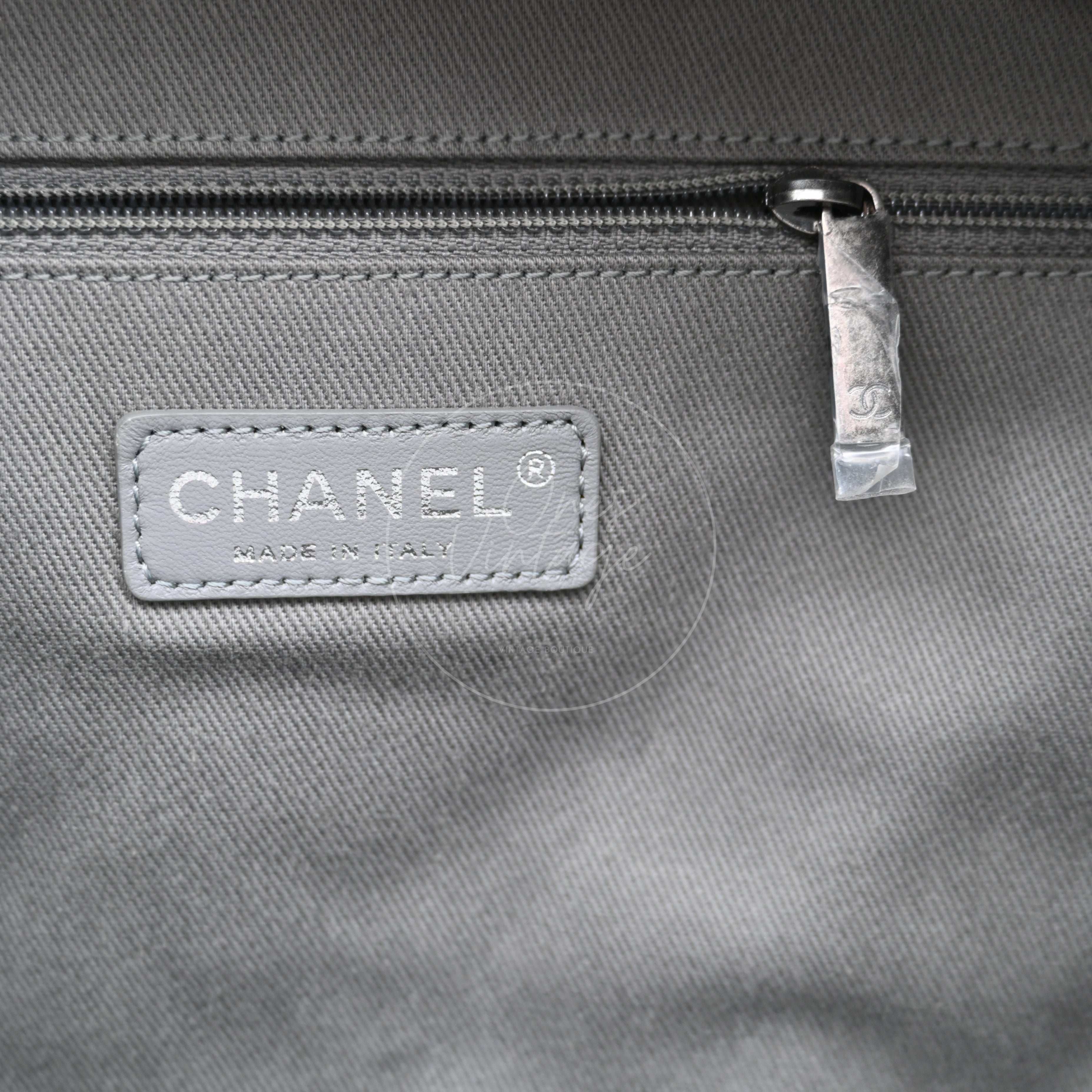[Pre-owned] Chanel Vintage Graffiti Cotton Canvas Grey Backpack