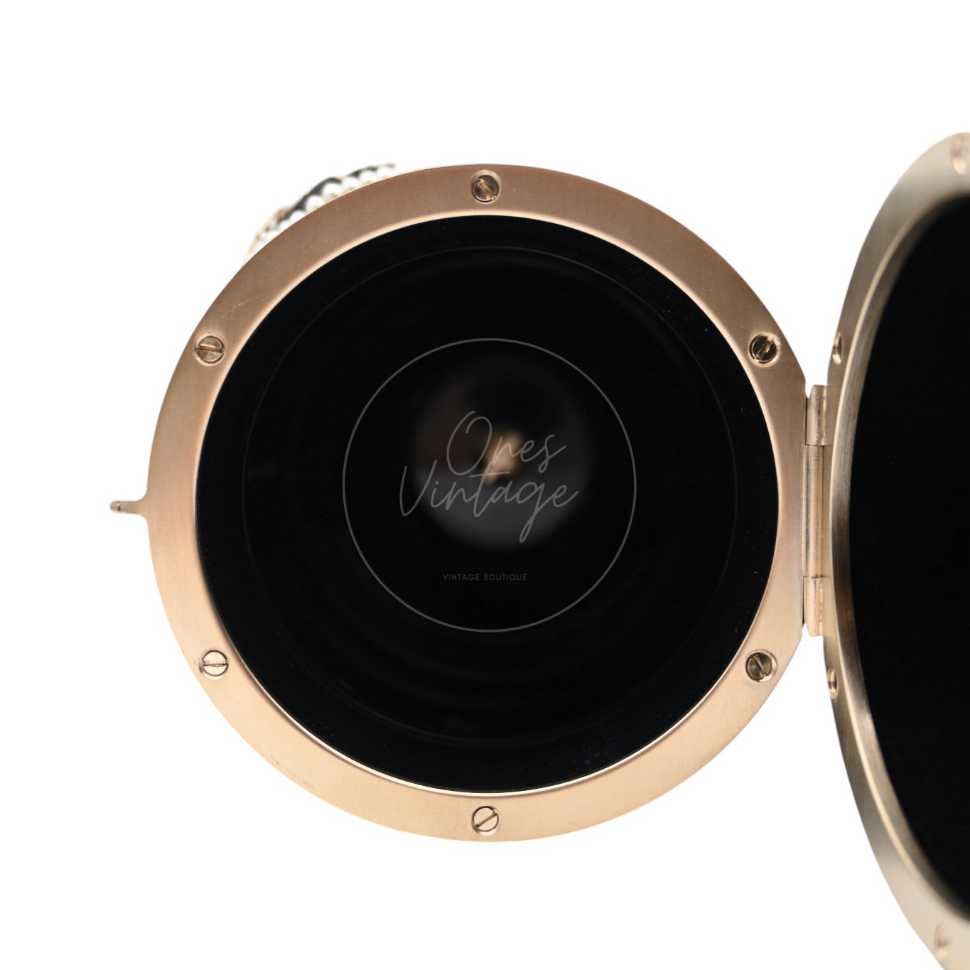 [Pre-owned] Chanel Paris-Bombay Matryoshka Doll Black Gold Clutch Series 24 bag