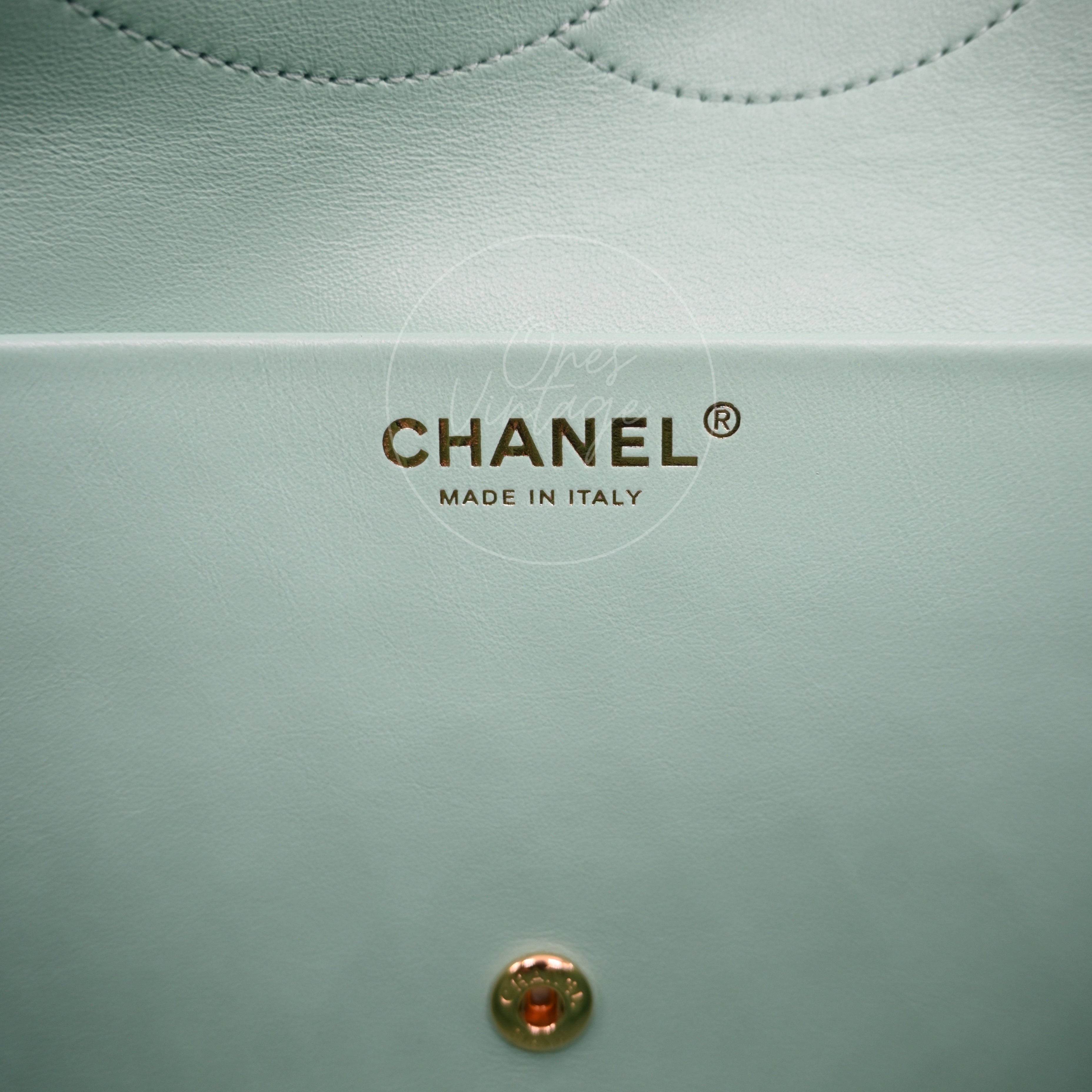 Chanel Green Suede Maxi 32cm GHW Sereis UE