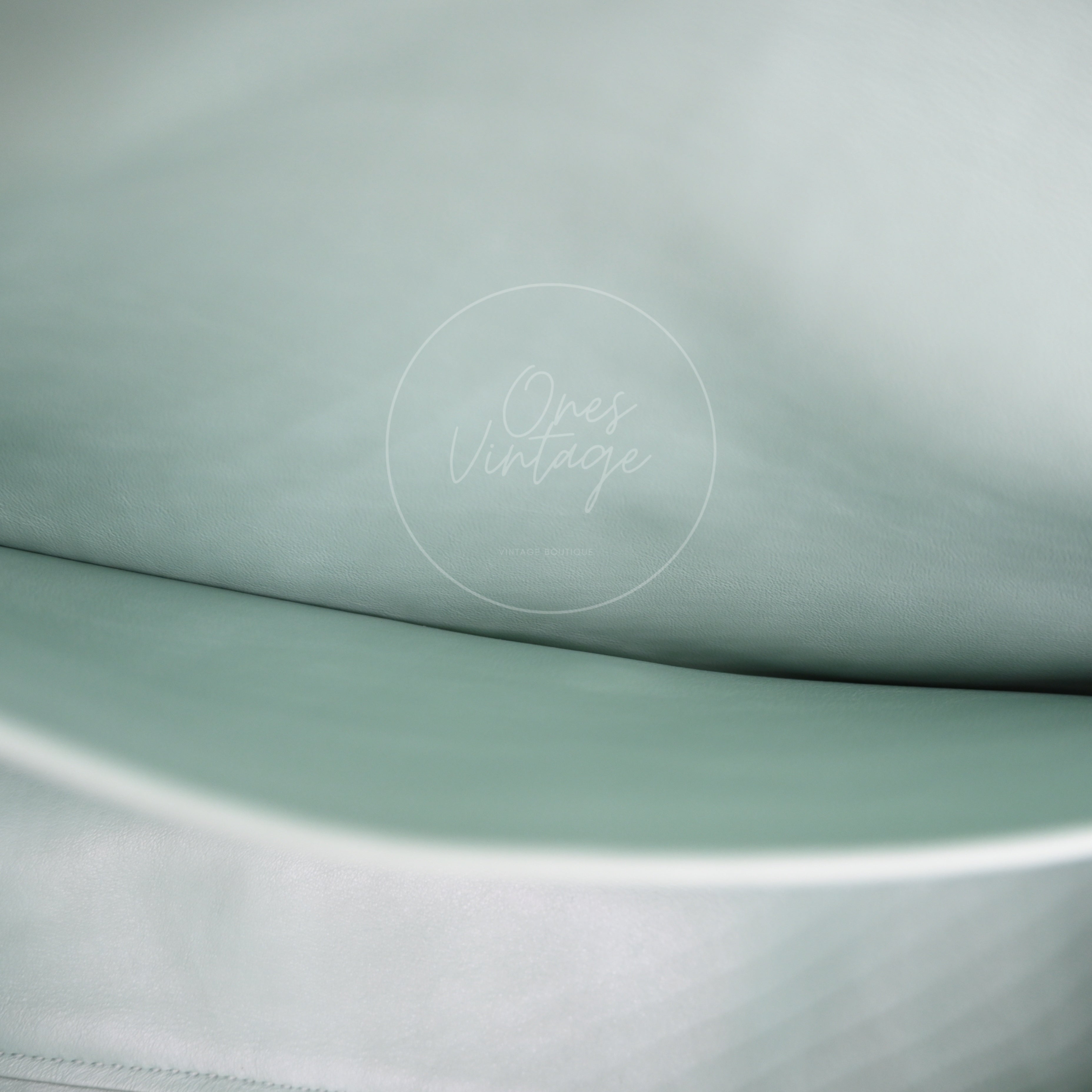 Chanel Green Suede Maxi 32cm GHW Sereis UE