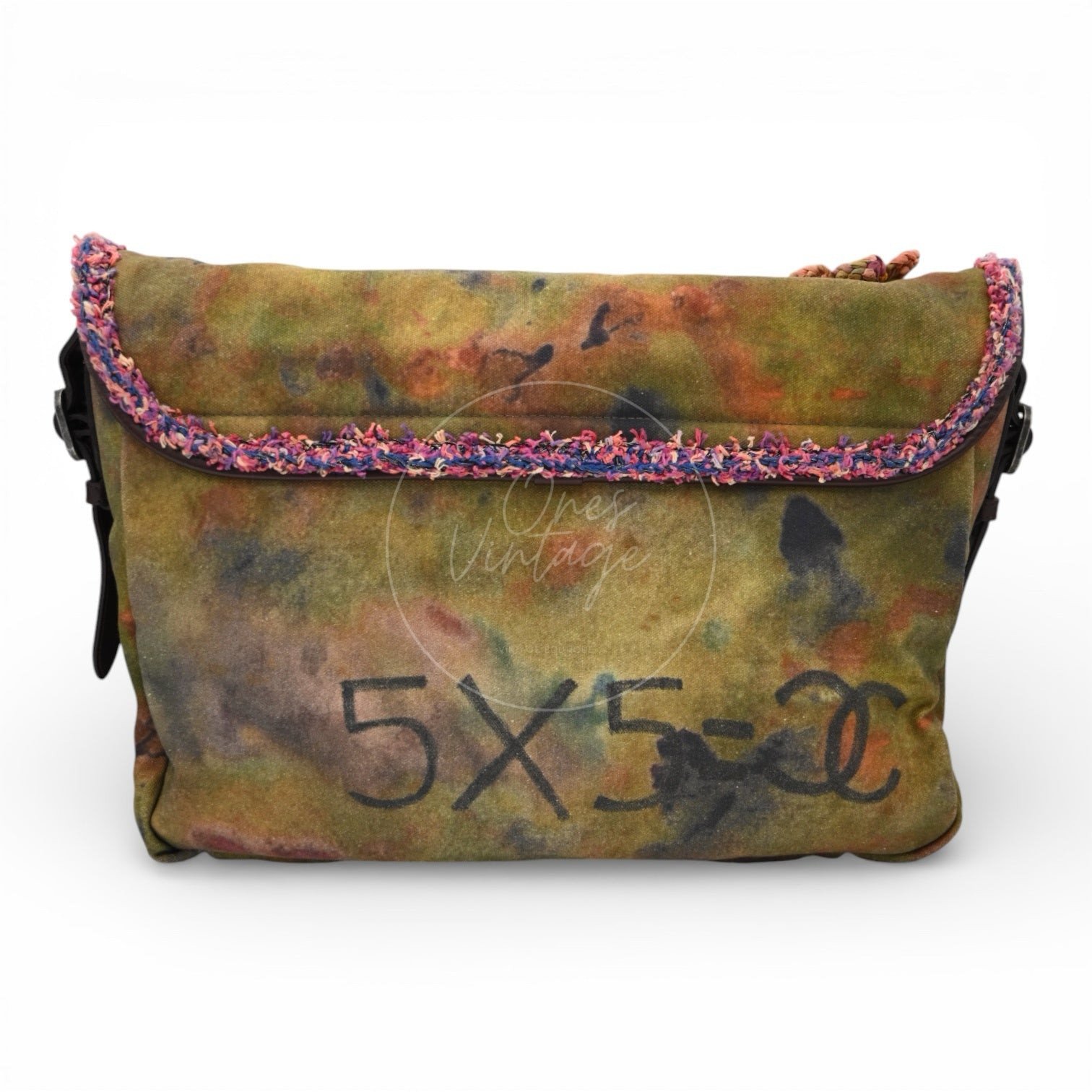 [Pre-owned] Chanel On the Pavements Graffiti Washed Toile Large Multicolor Messenger Bag