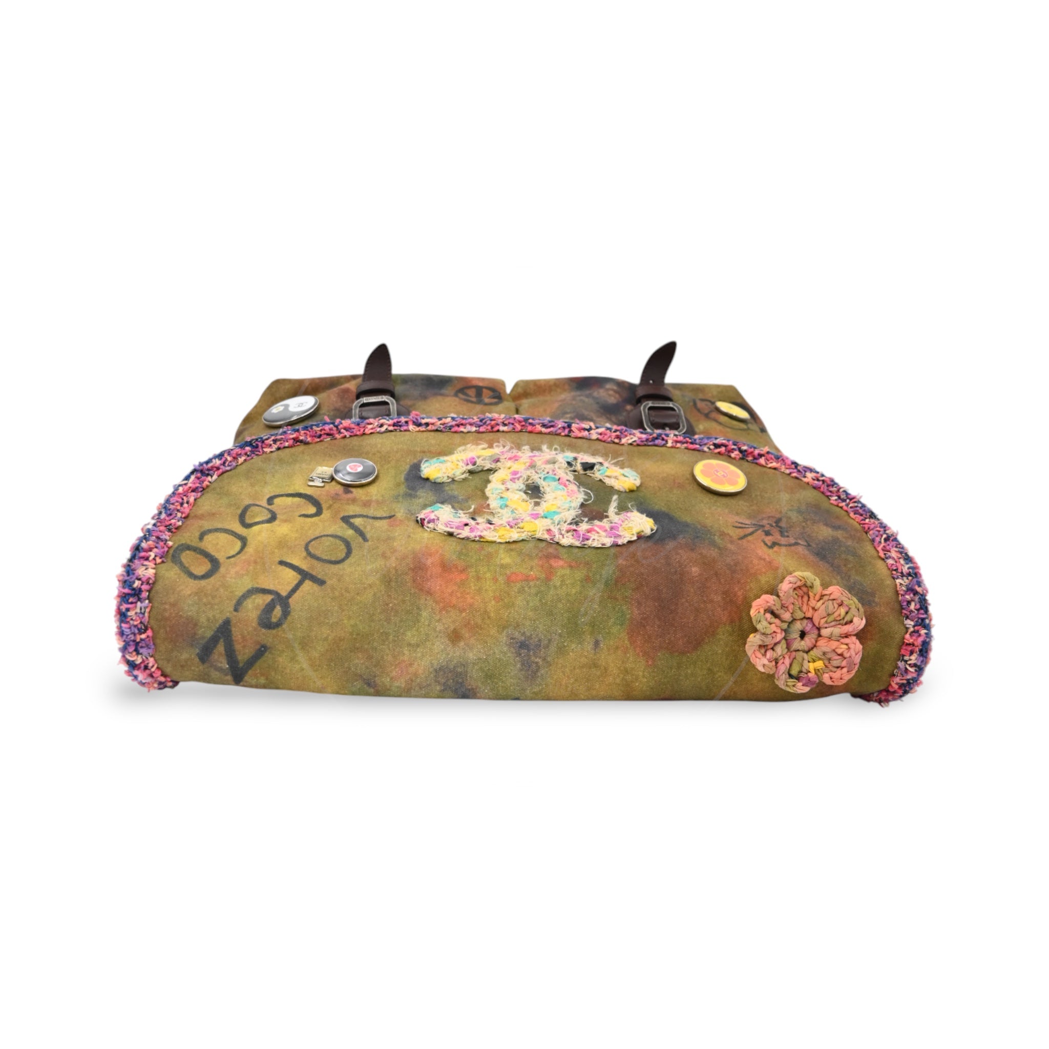 [Pre-owned] Chanel On the Pavements Graffiti Washed Toile Large Multicolor Messenger Bag