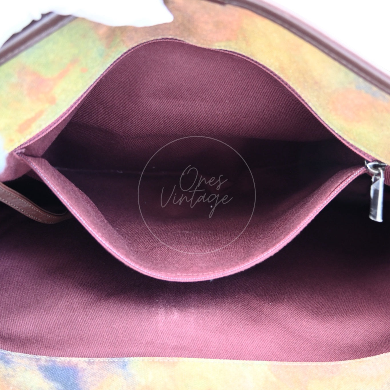 [Pre-owned] Chanel On the Pavements Graffiti Washed Toile Large Multicolor Messenger Bag