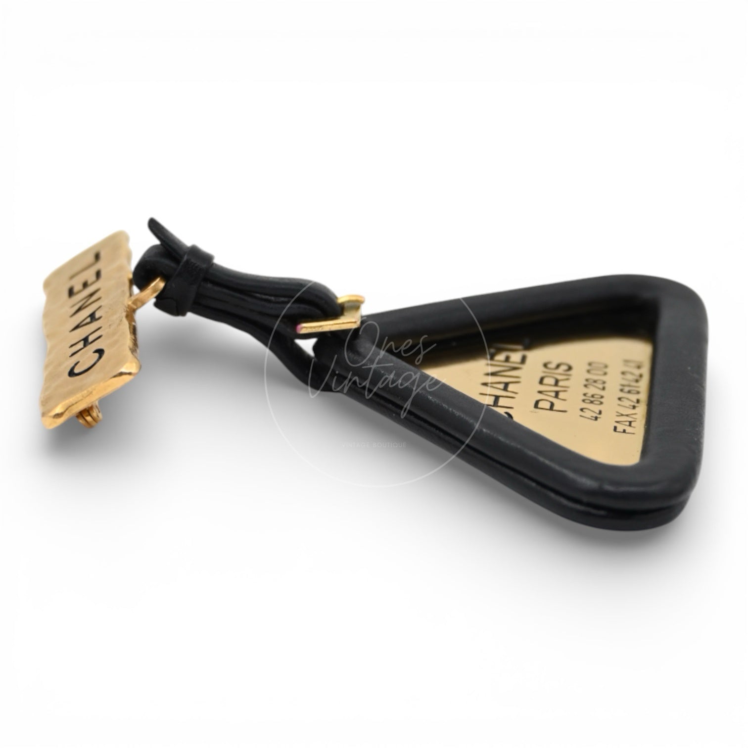 [Pre-owned] Chanel 1990s Triangle Plate Black Golden Brooch