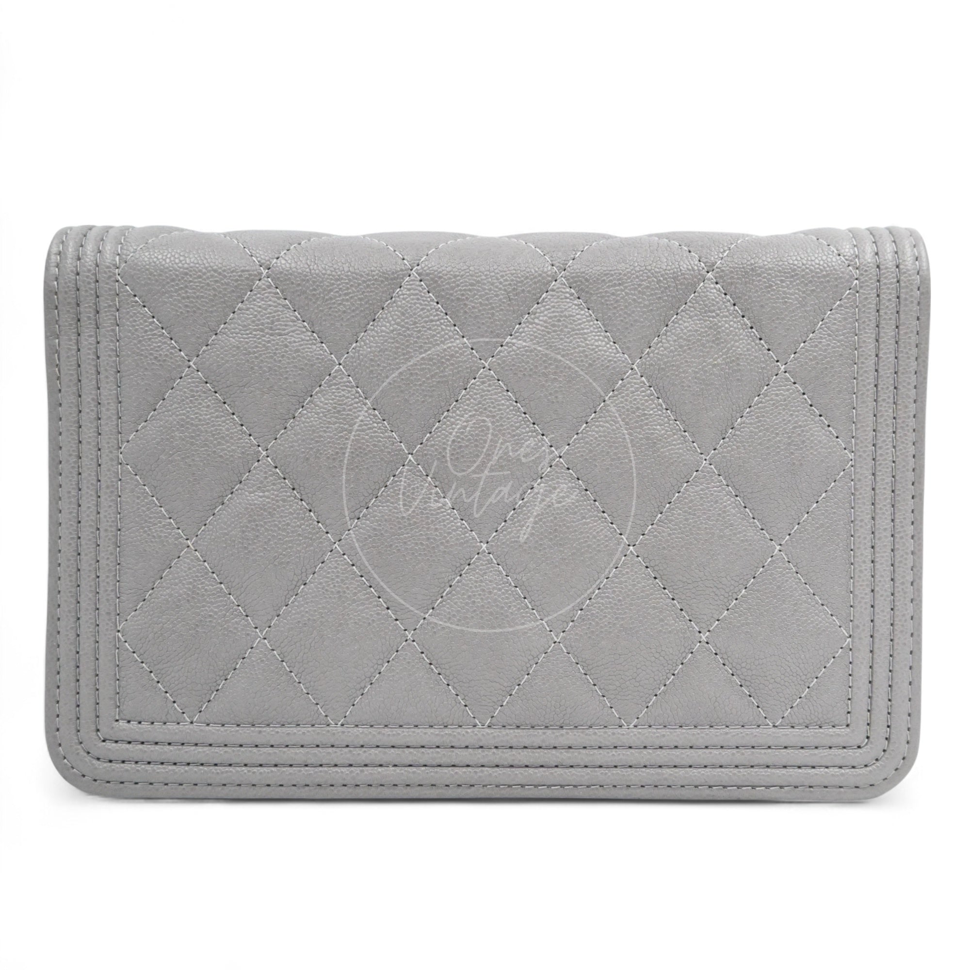 [Pre-owned] Chanel Boy Wallet On Chain WOC Grey Caviar GHW Series 26