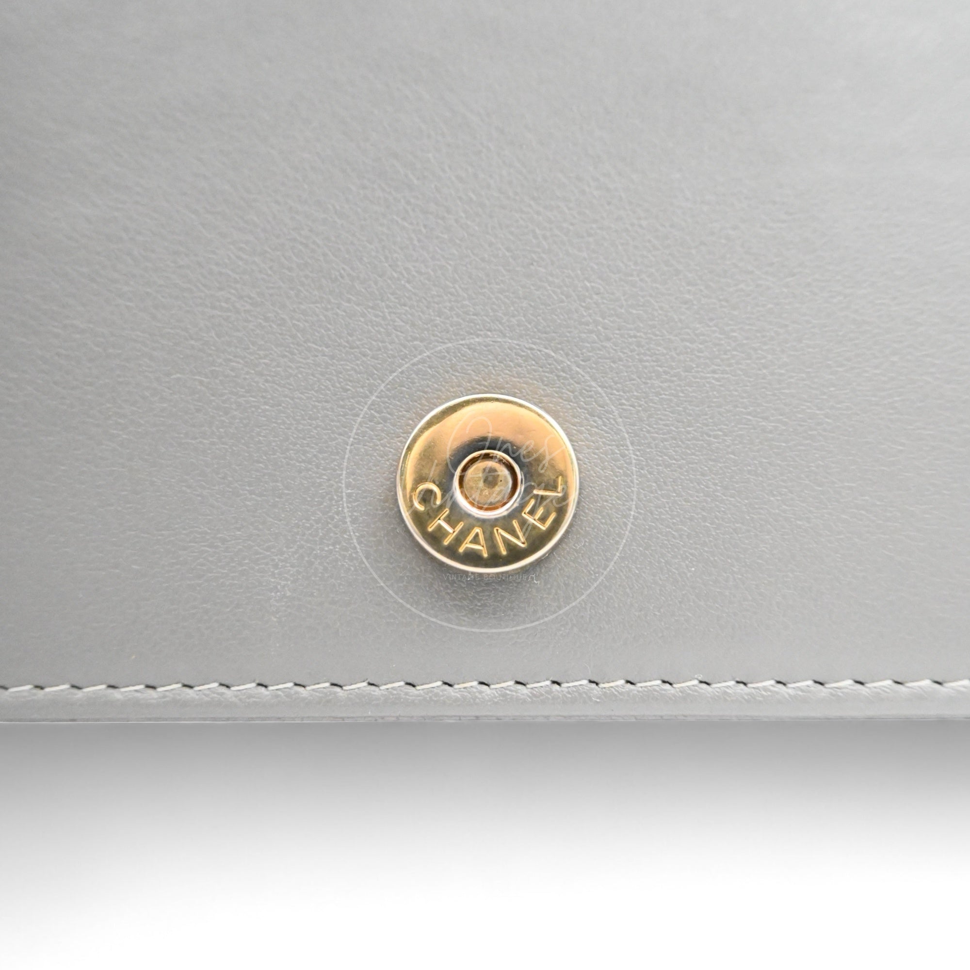 [Pre-owned] Chanel Boy Wallet On Chain WOC Gray Caviar GHW Series 26