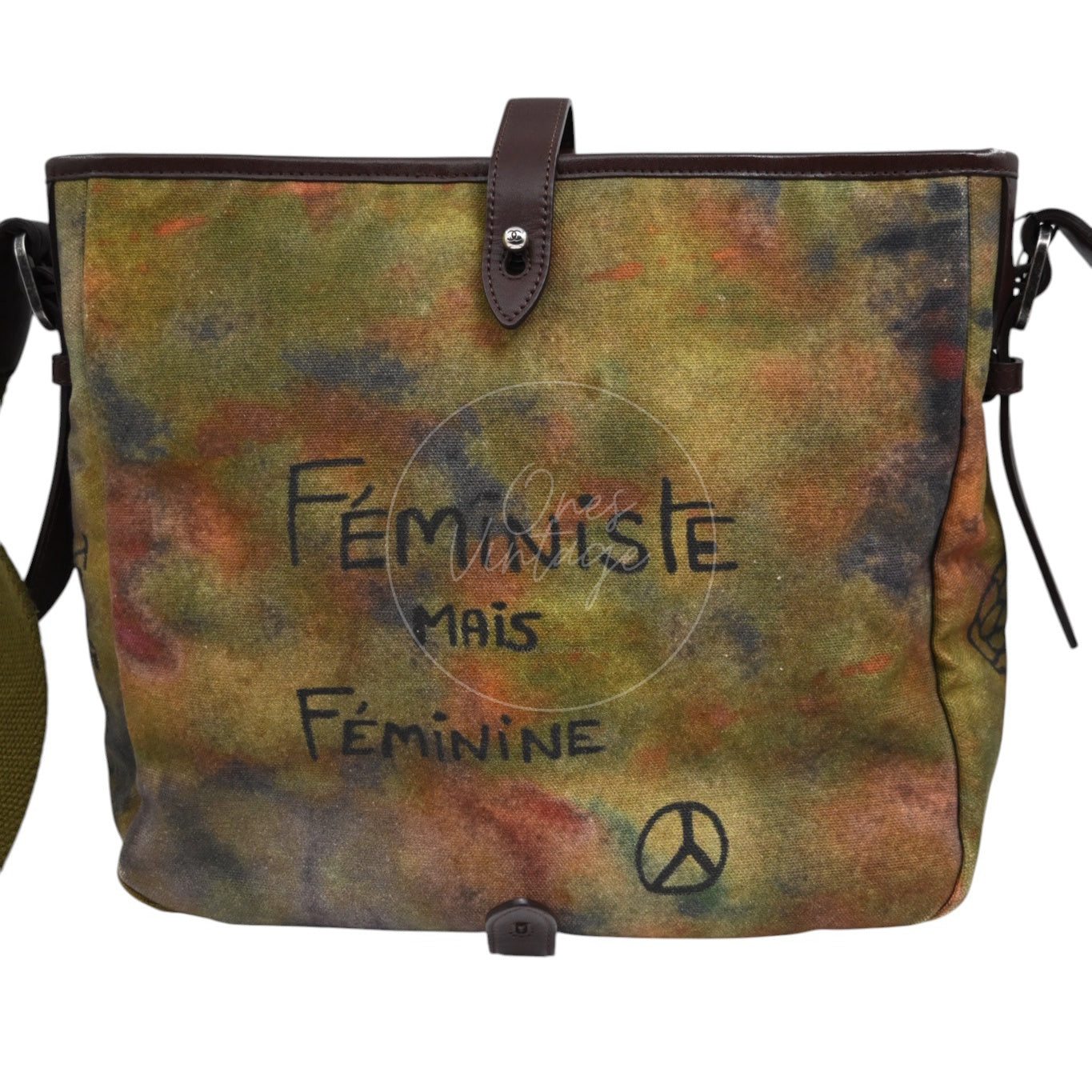 [Pre-owned] Chanel Graffiti Canvas On The Pavements Green Series 20 Messenger Bag