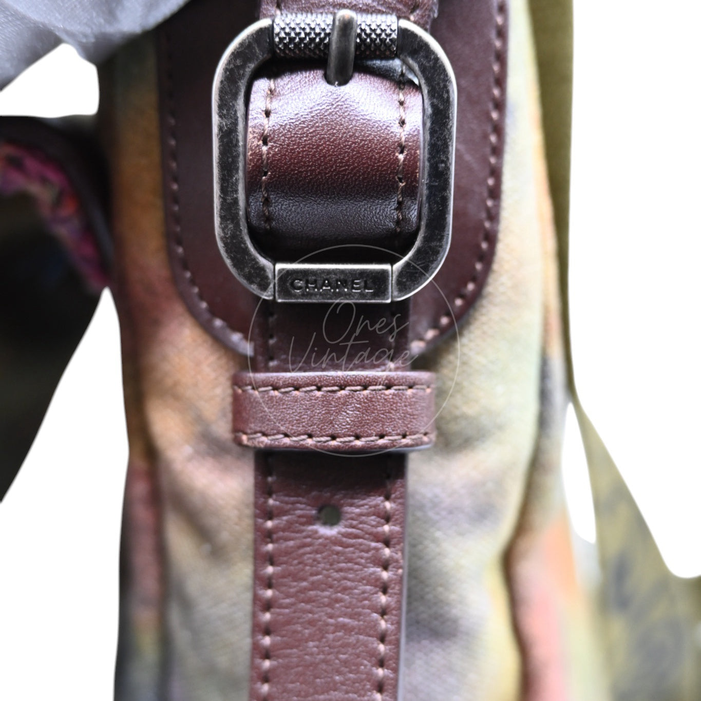 [Pre-owned] Chanel Graffiti Canvas On The Pavements Green Series 20 Messenger Bag