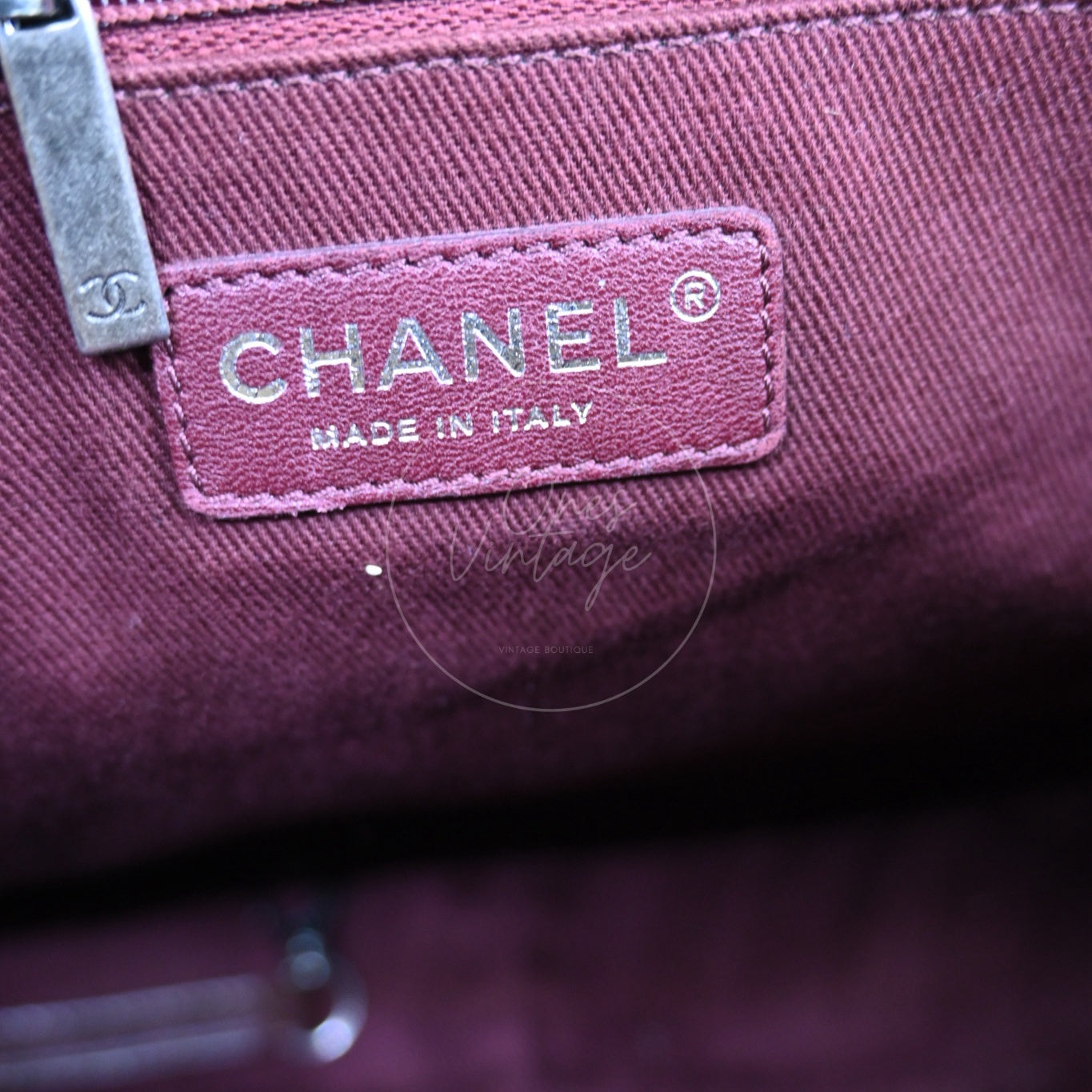 [Pre-owned] Chanel Graffiti Canvas On The Pavements Green Series 20 Messenger Bag